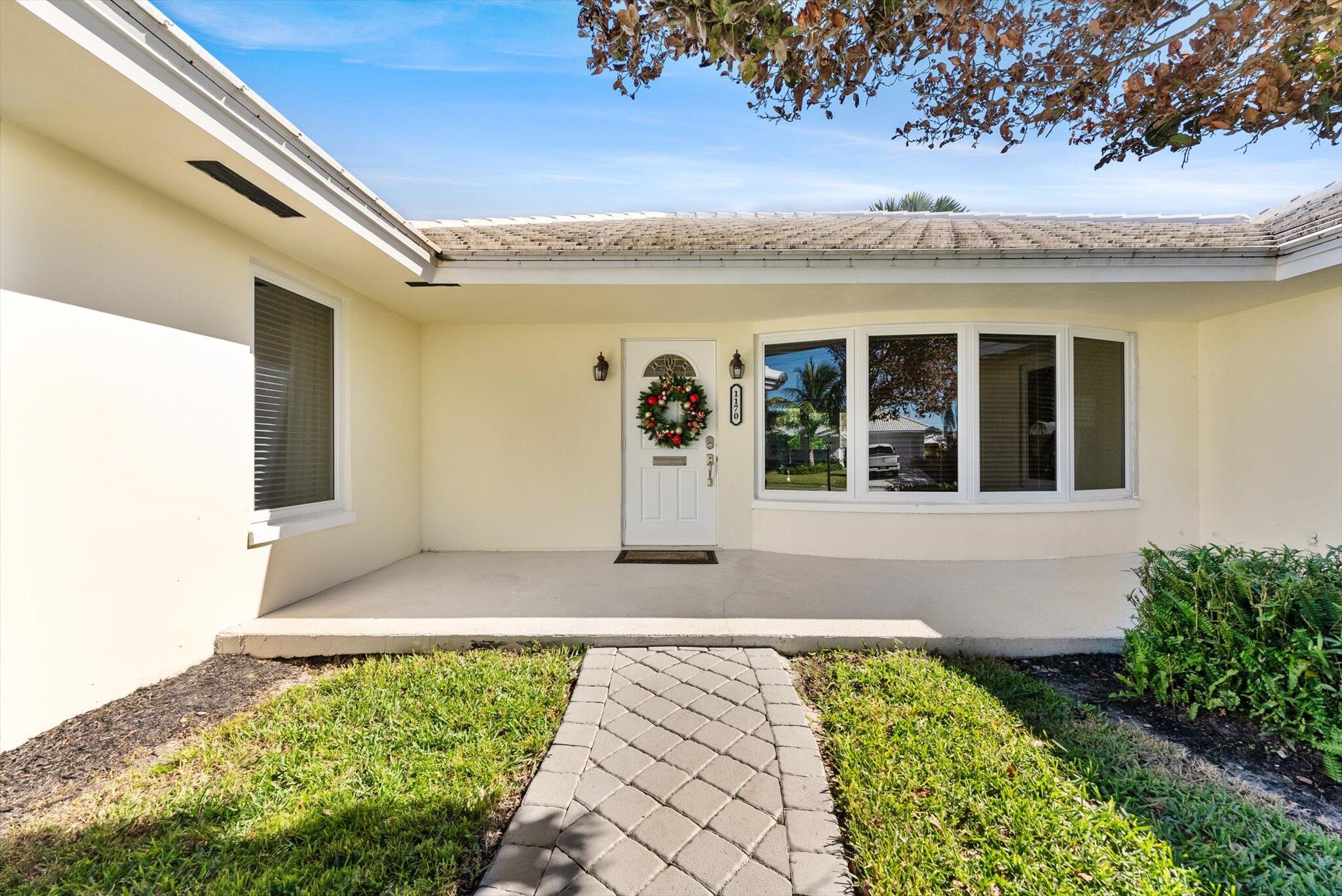 1170 SW Pepperridge Terrace