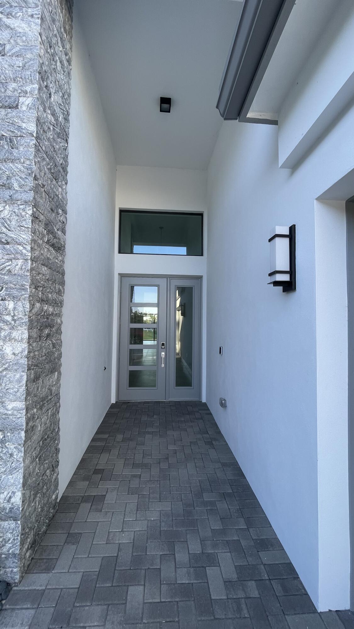 9338 Tulip Leaf Court
