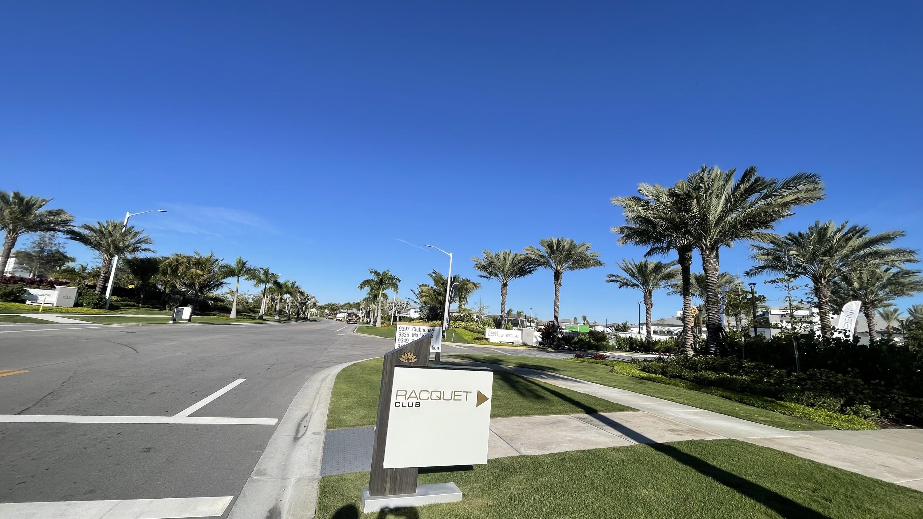 9338 Tulip Leaf Court