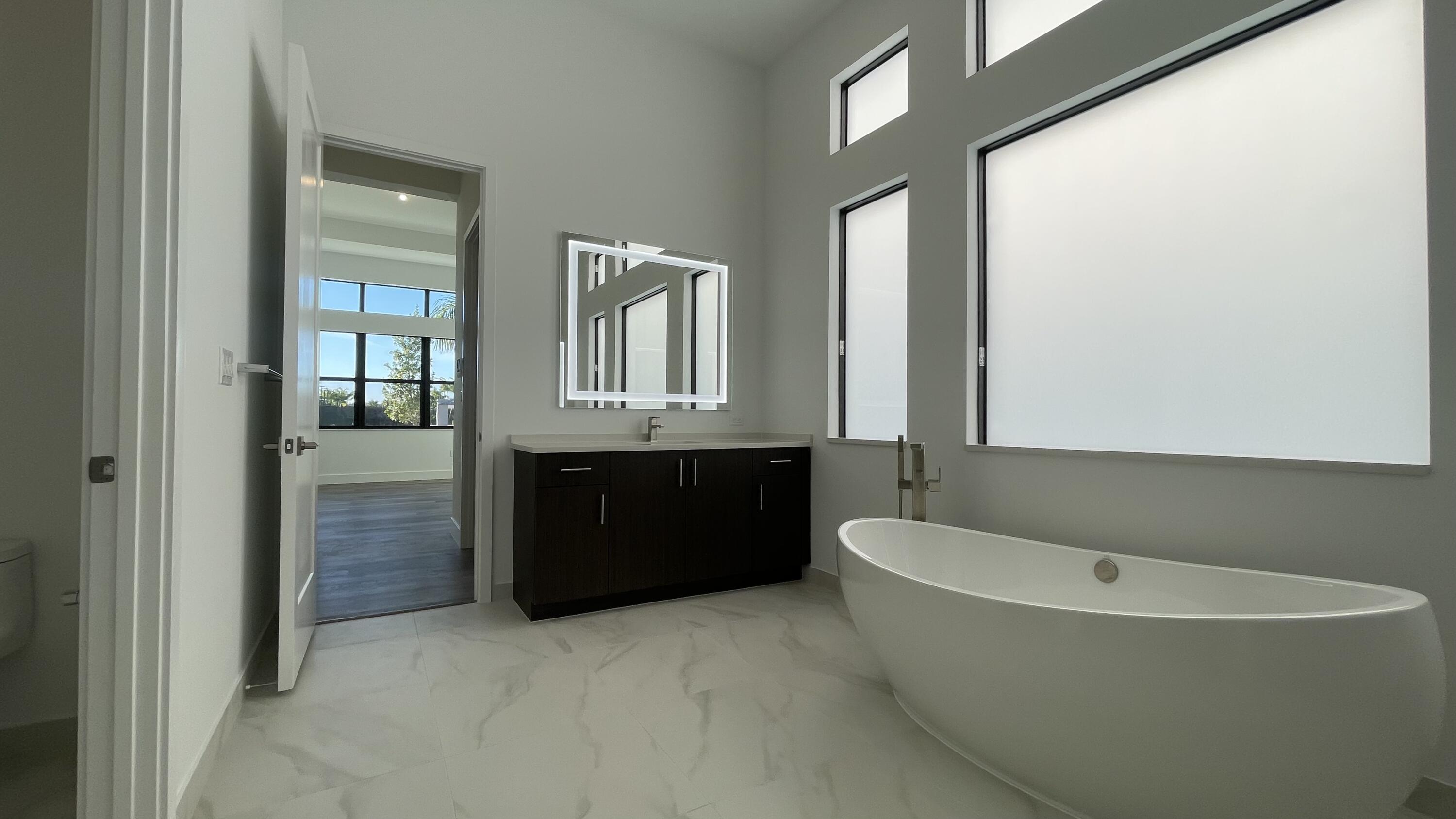 9338 Tulip Leaf Court