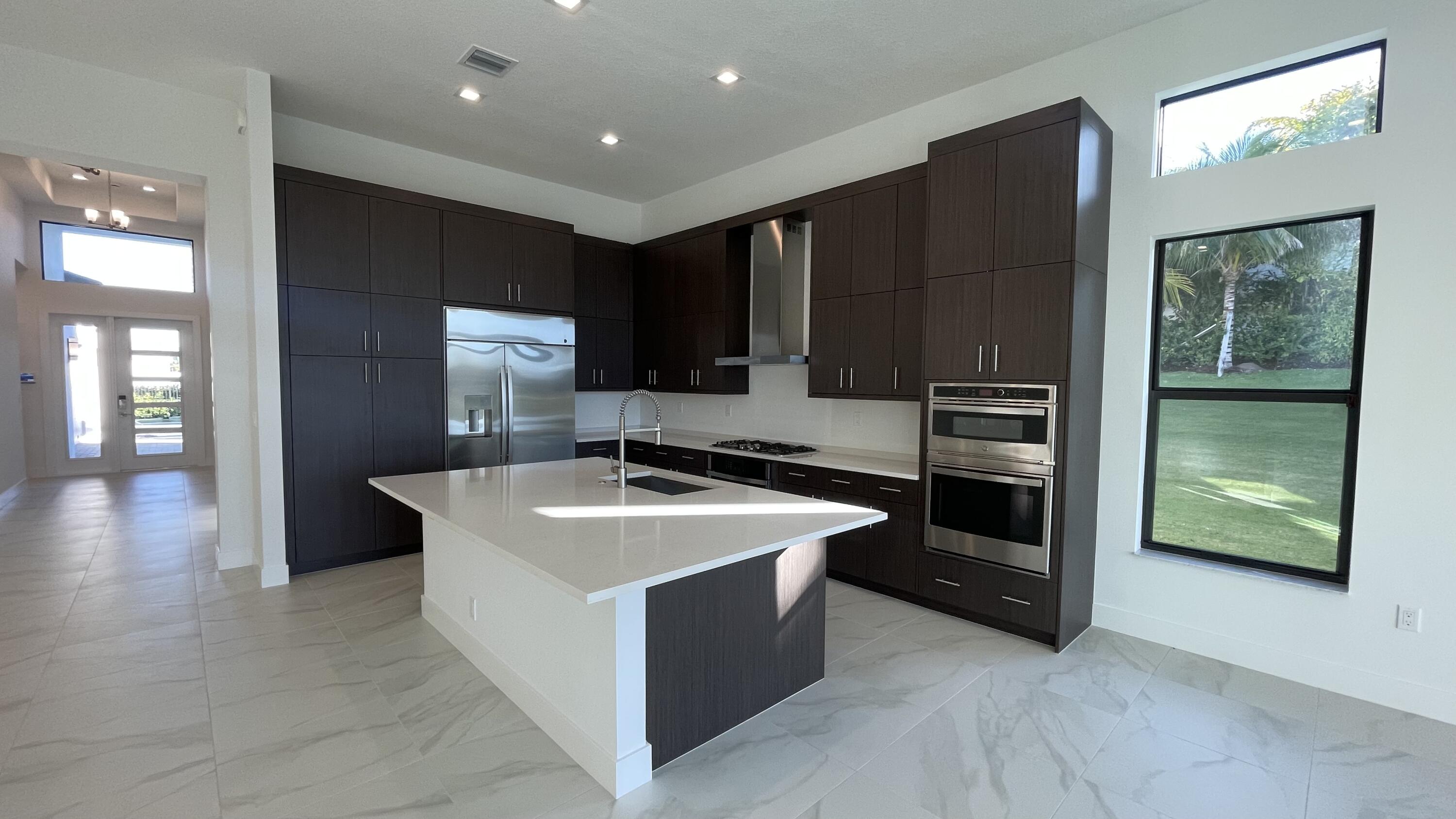 9338 Tulip Leaf Court