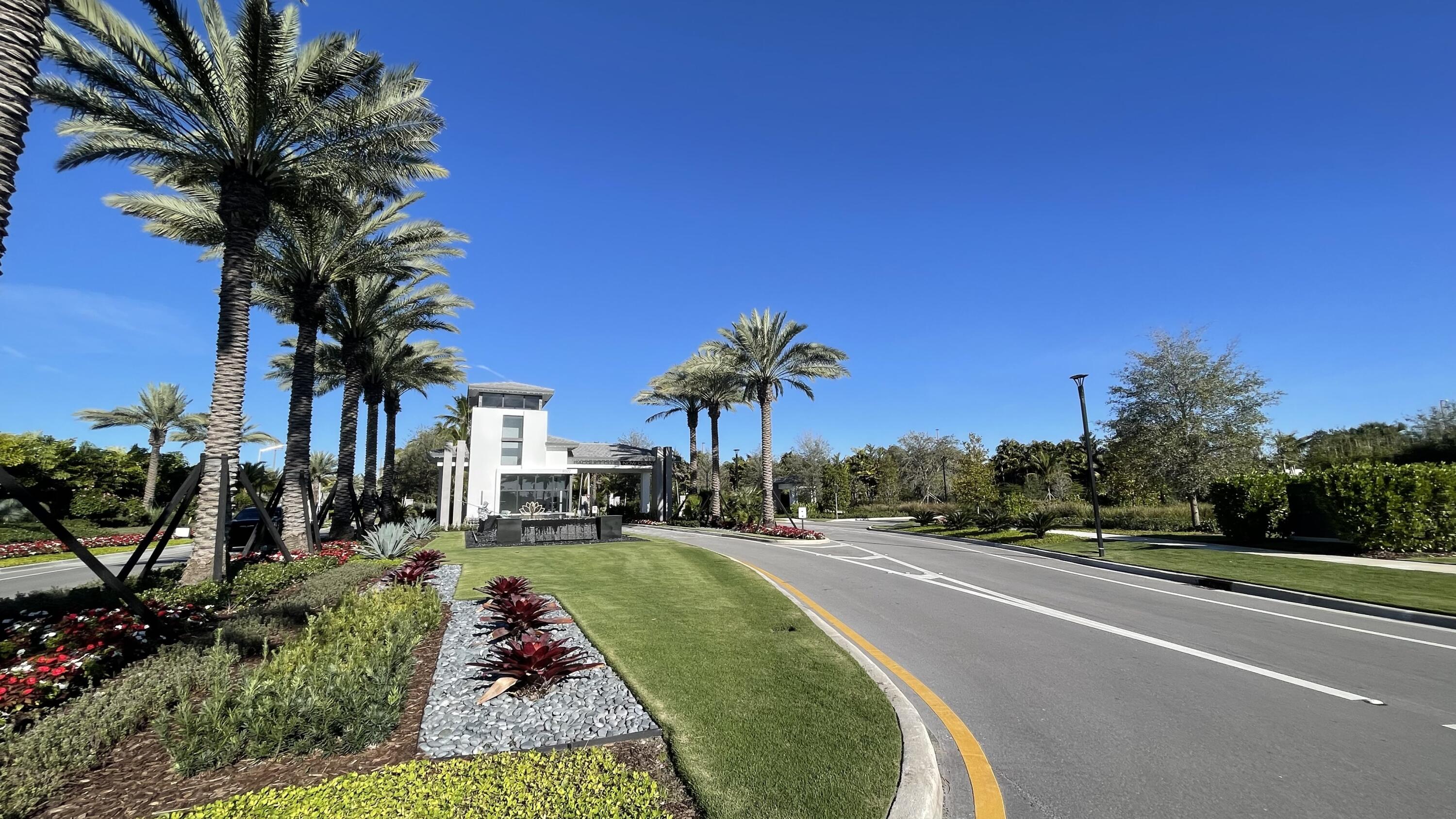 9338 Tulip Leaf Court