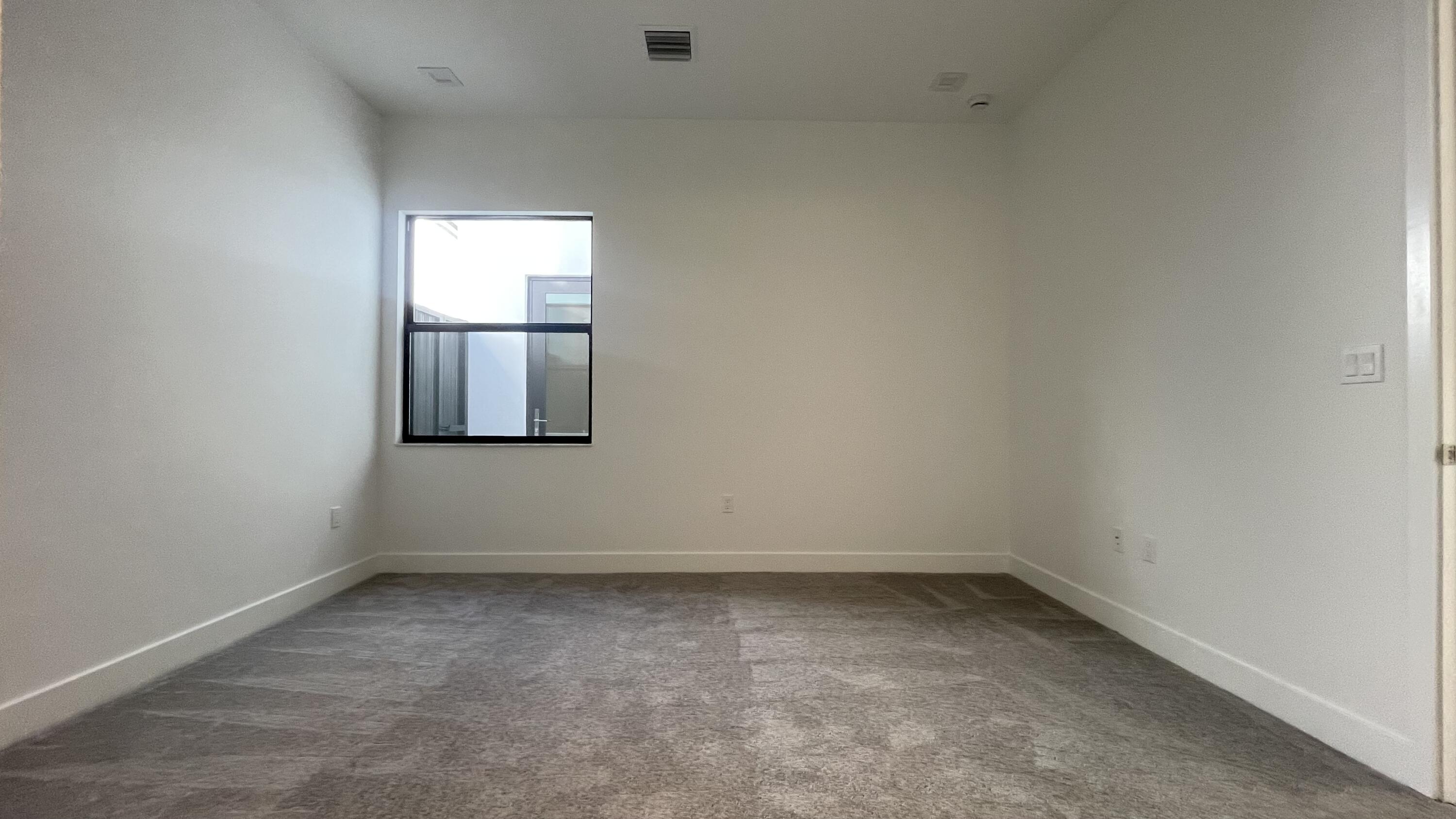 9338 Tulip Leaf Court