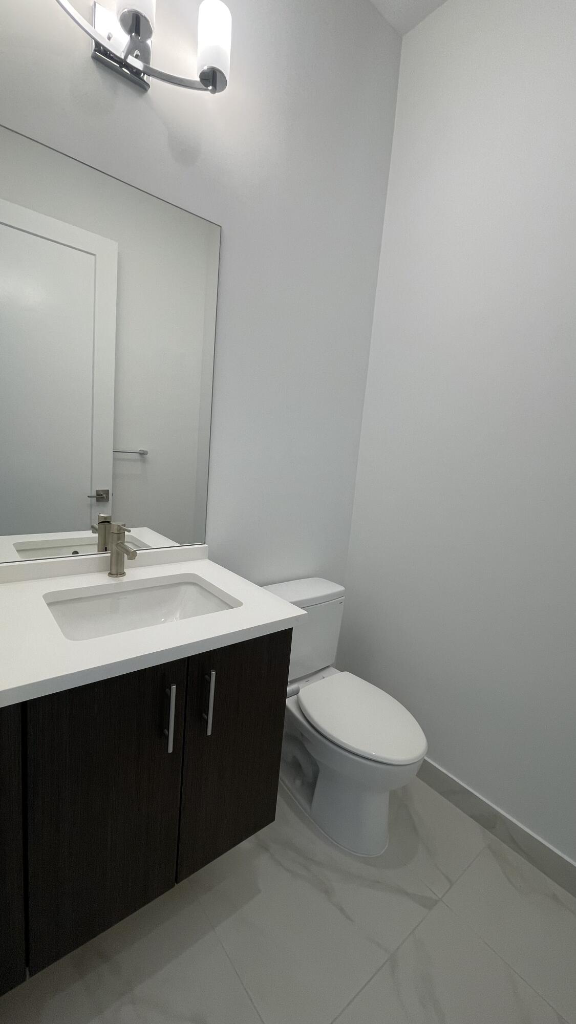 9338 Tulip Leaf Court