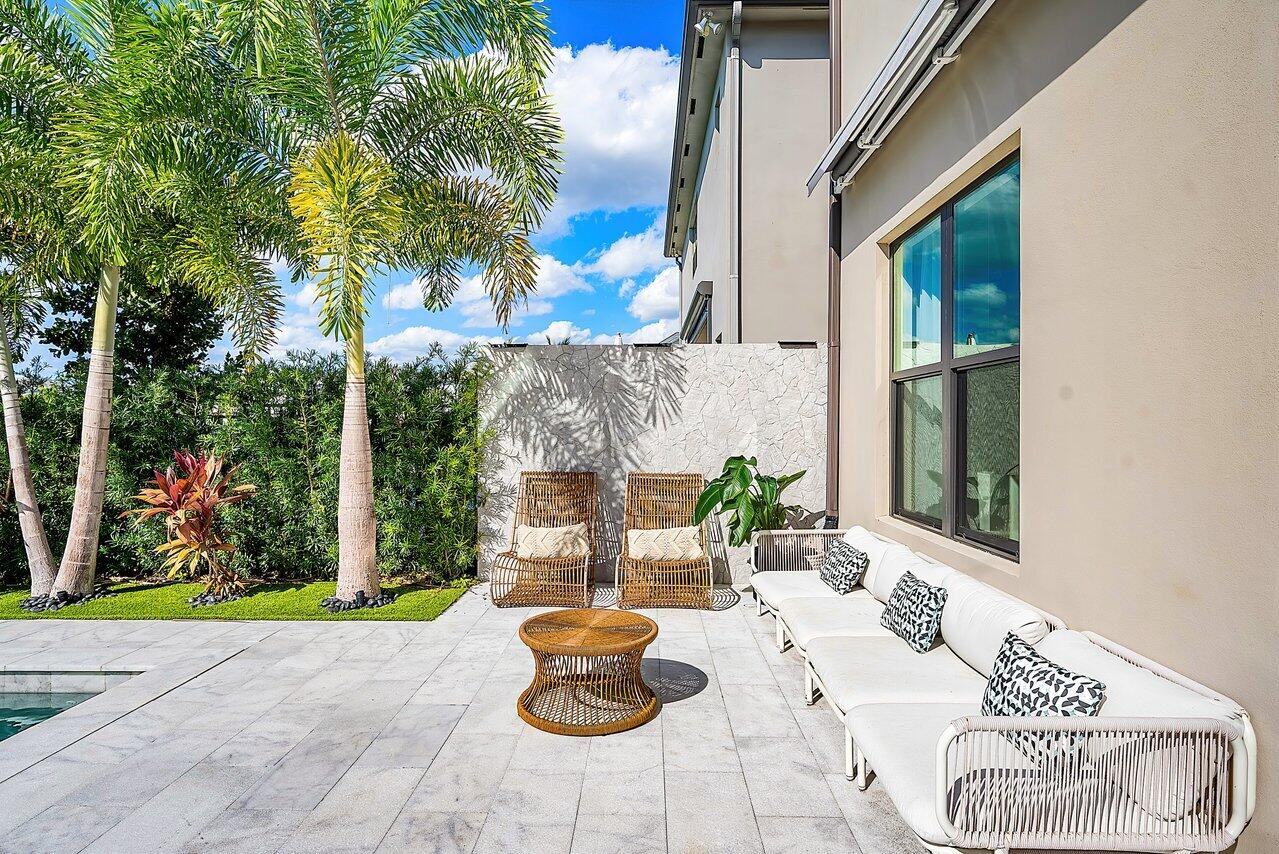 8092 Laurel Falls Drive