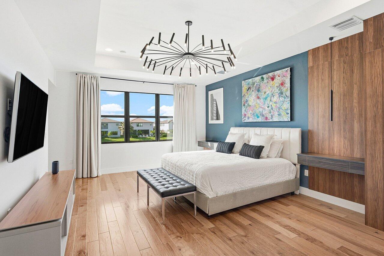 8092 Laurel Falls Drive