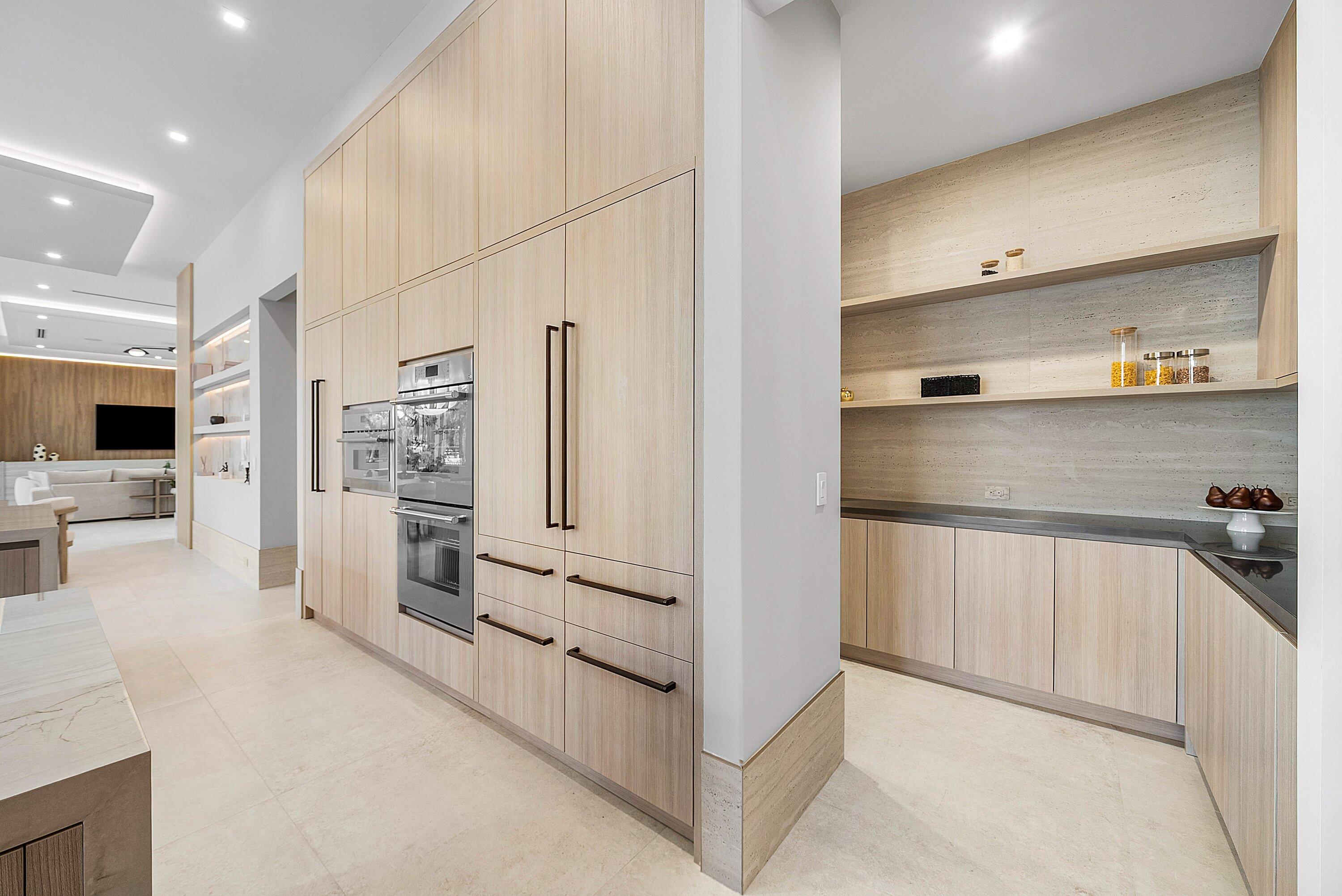 299 NE 7th Street