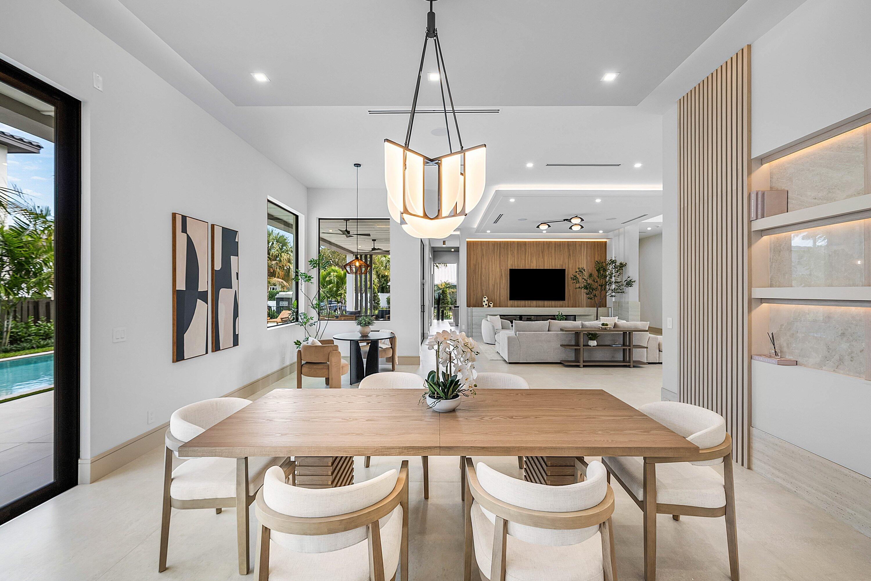299 NE 7th Street