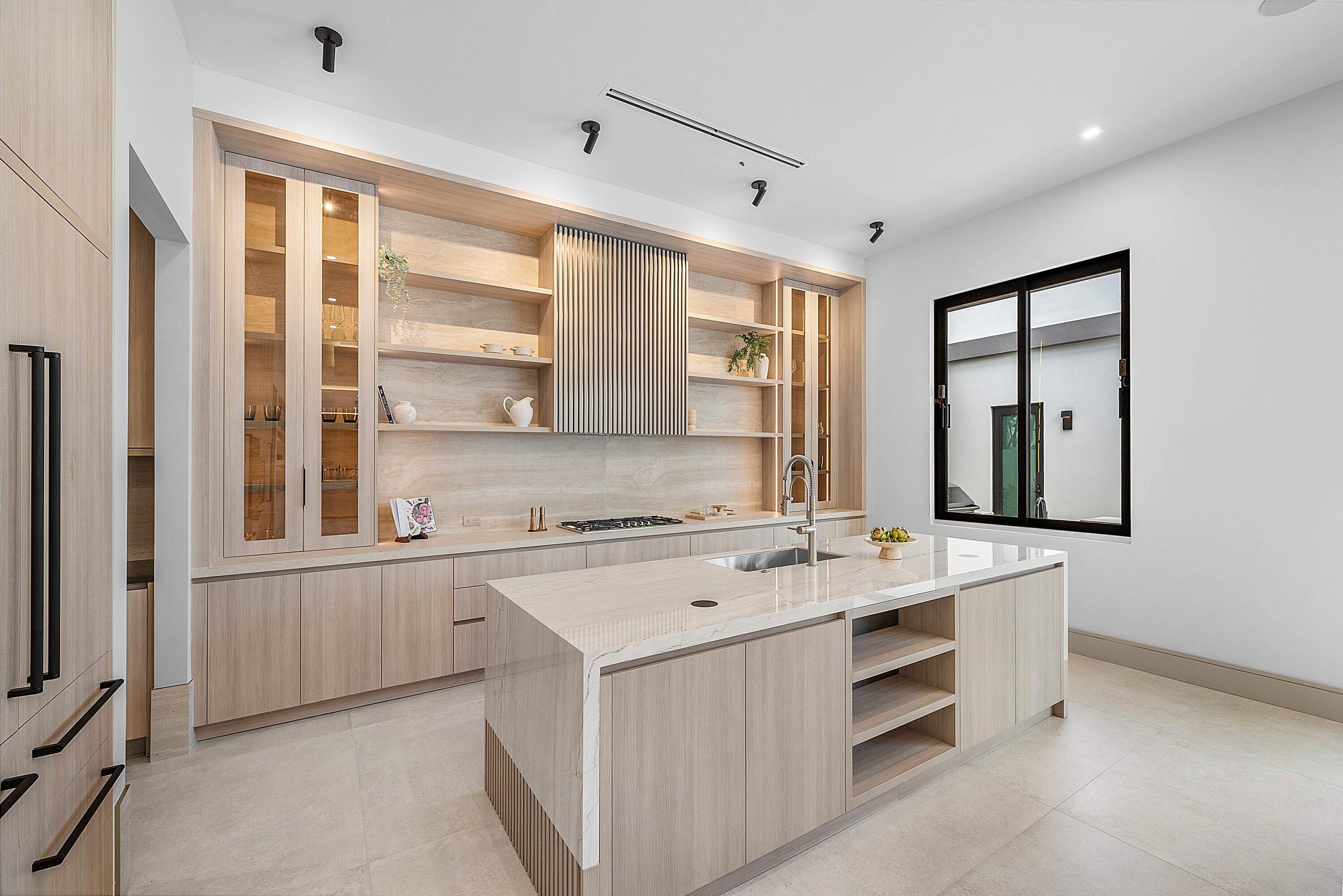 299 NE 7th Street
