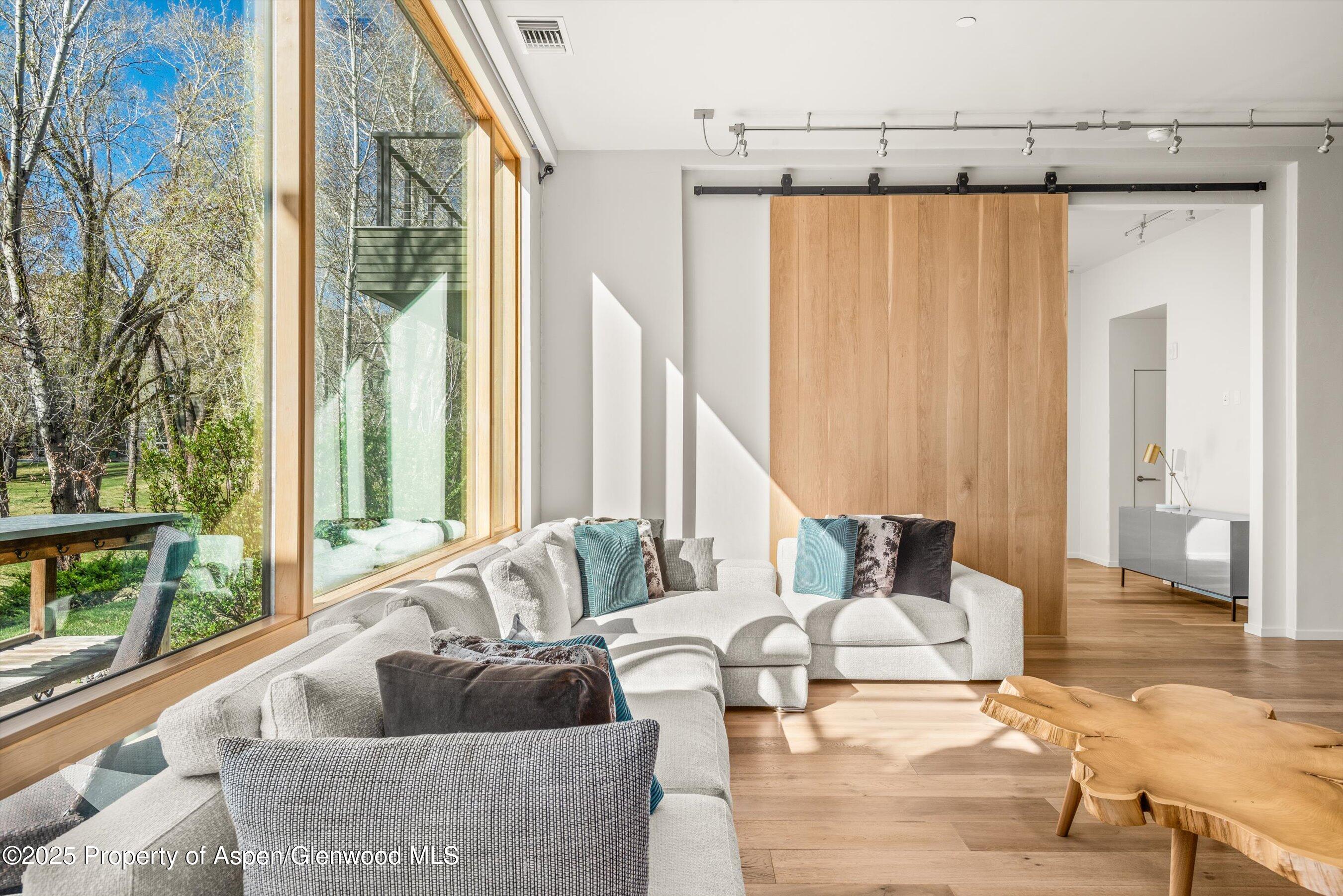 104 Evans Road, 105