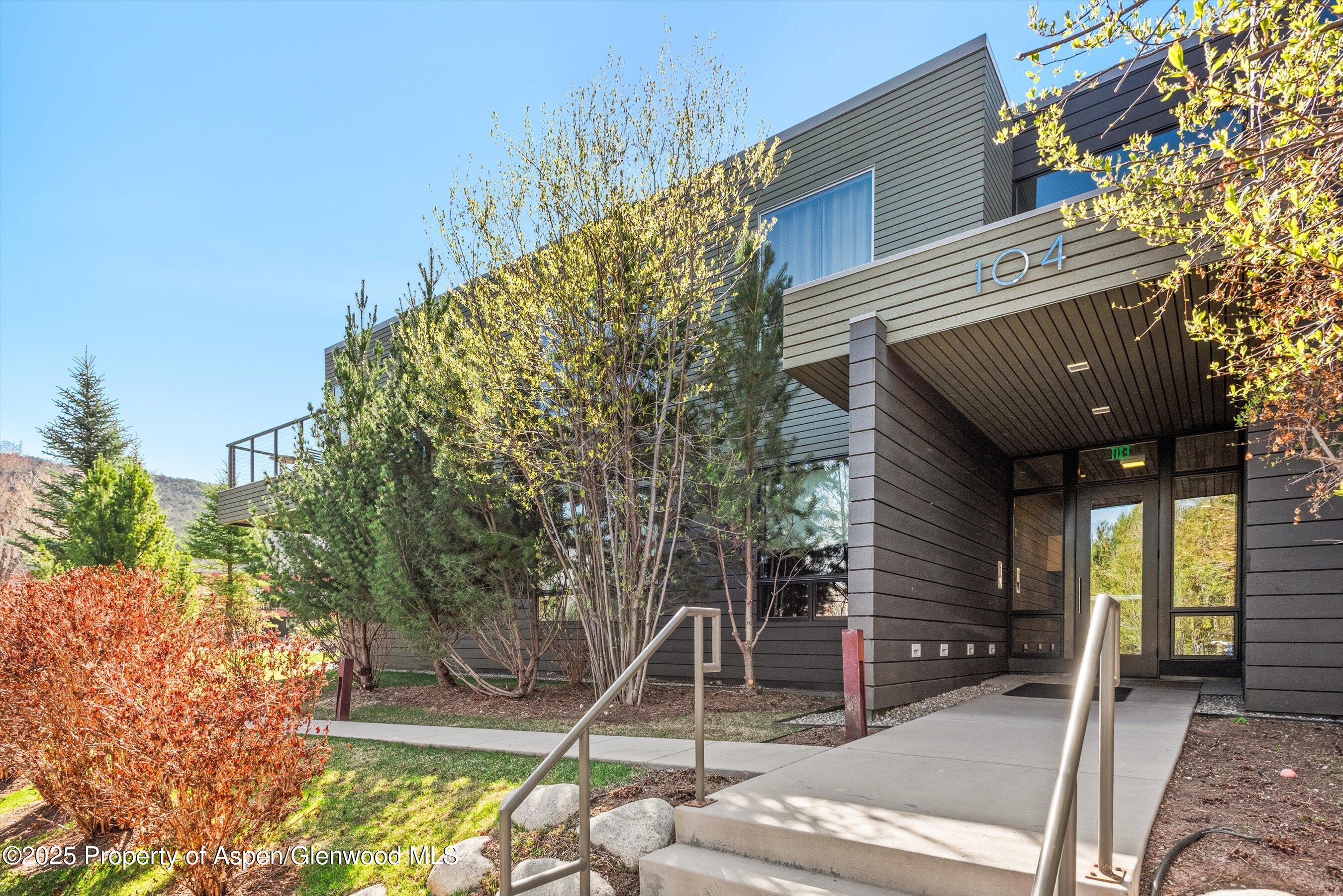 104 Evans Road, 105