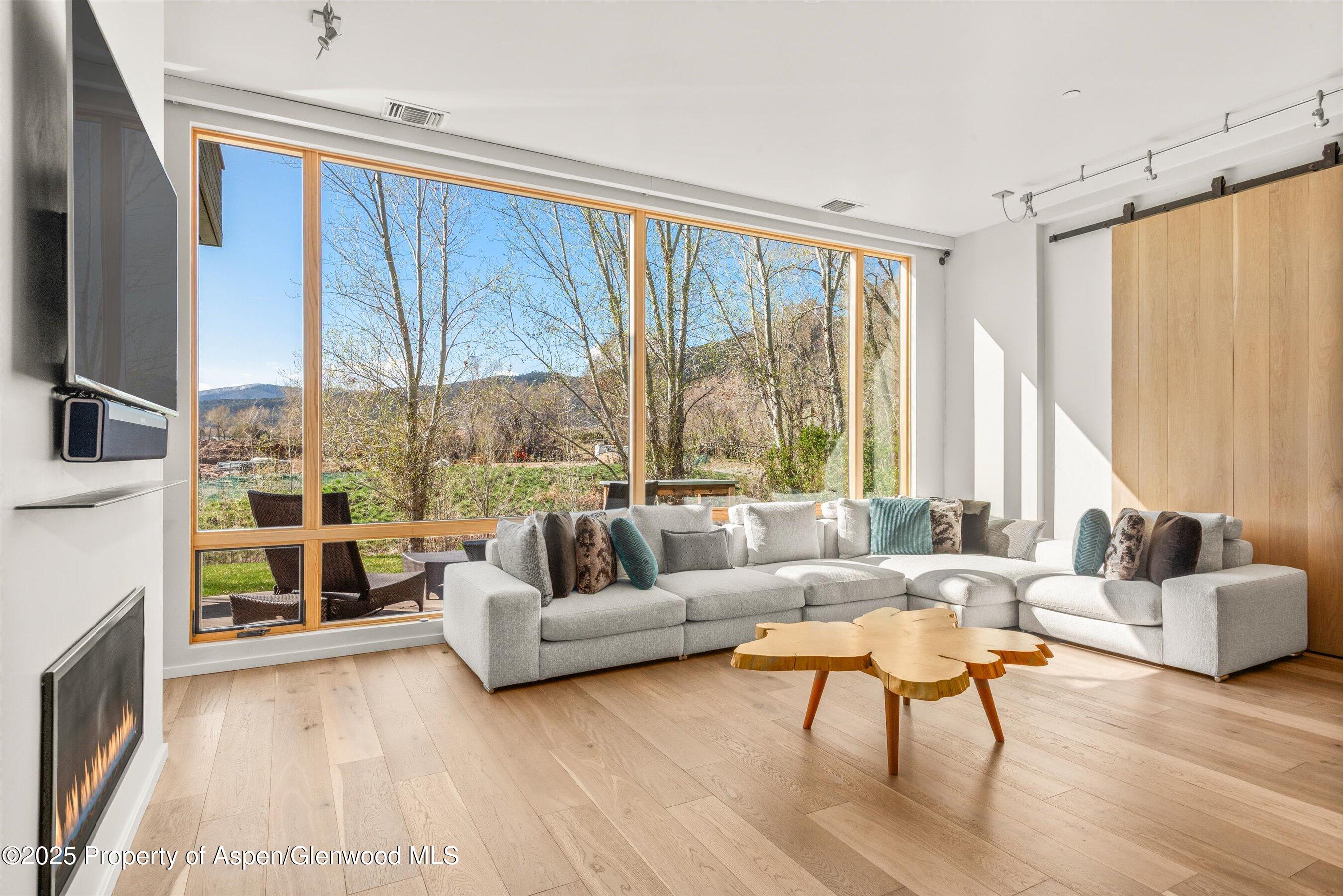104 Evans Road, 105