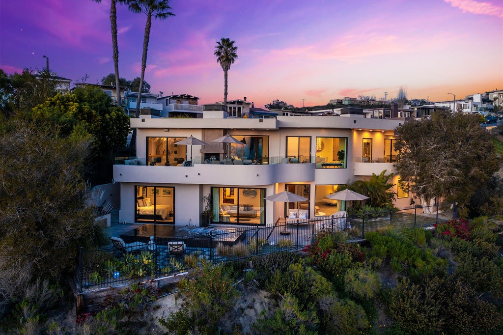1725 Del Mar Avenue