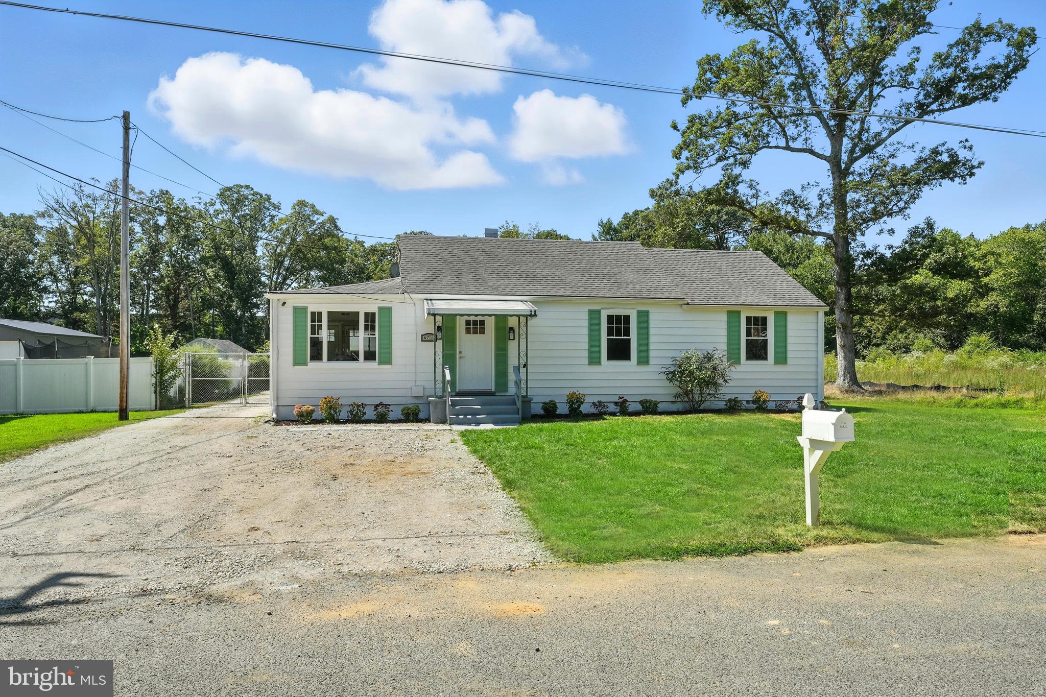 8711 TIMOTHY ROAD
