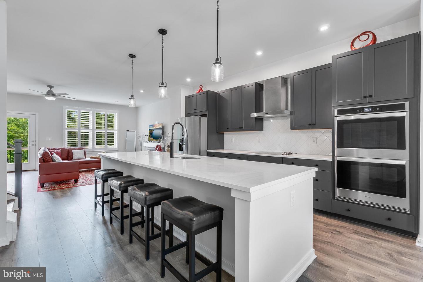 2603 Loganberry Dr