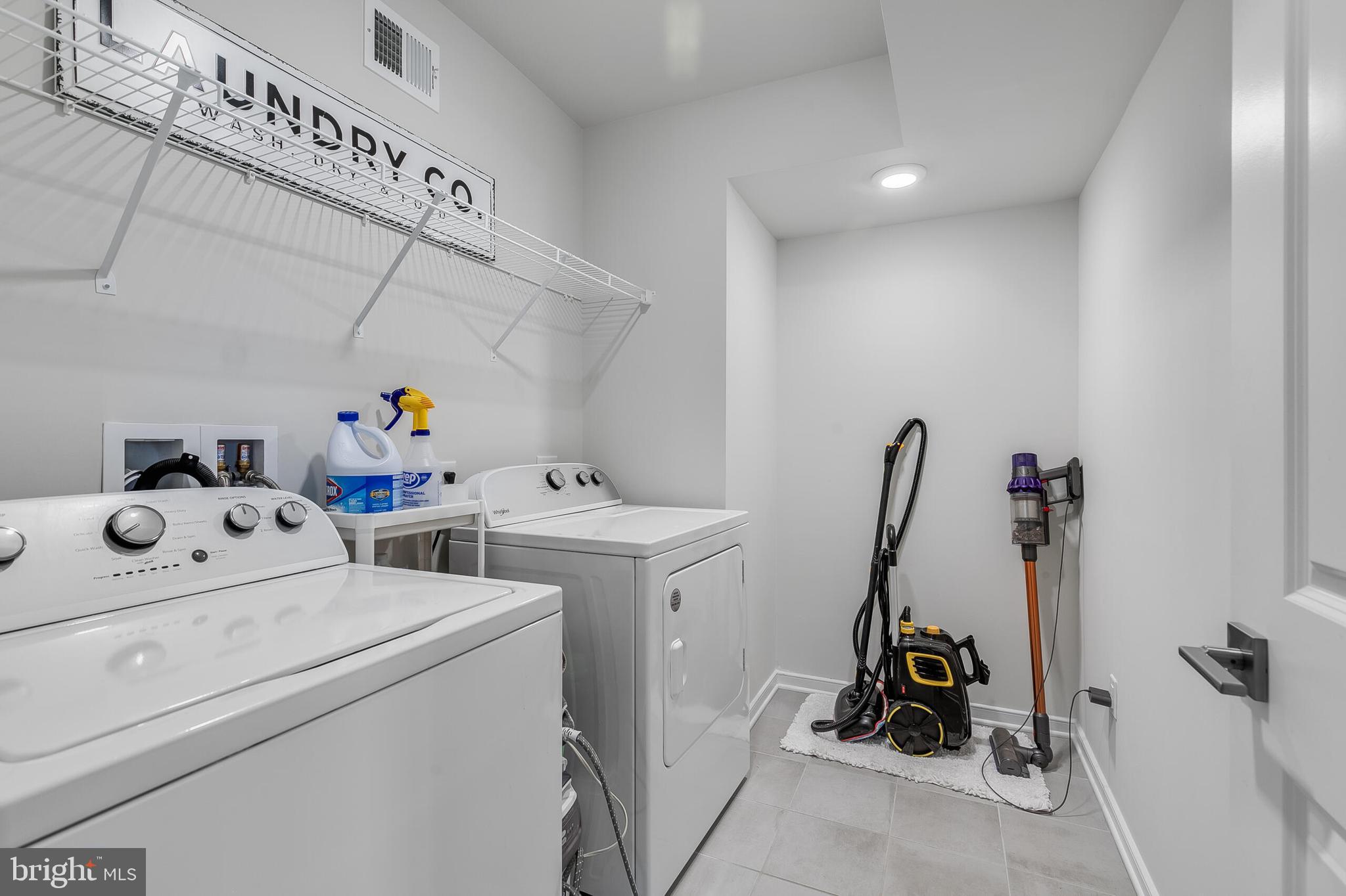 2603 Loganberry Dr