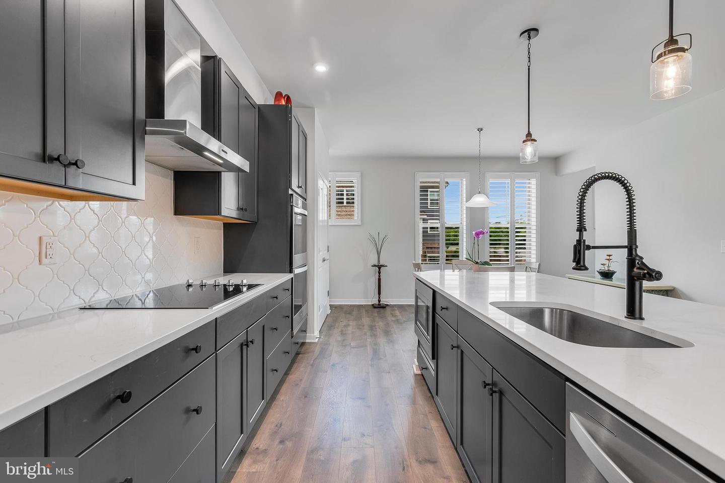 2603 Loganberry Dr