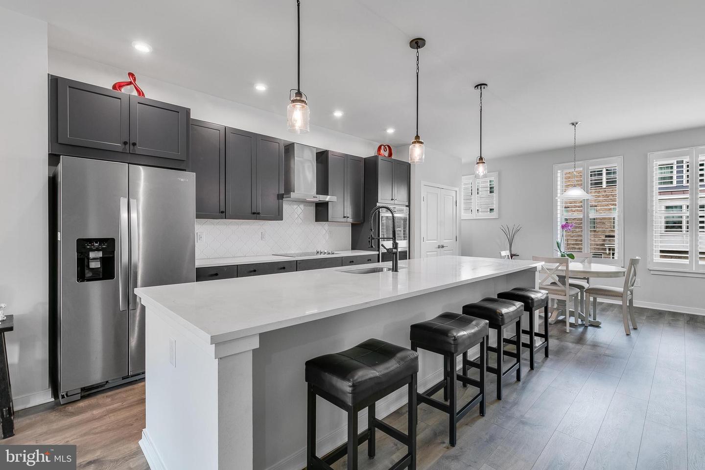 2603 Loganberry Dr