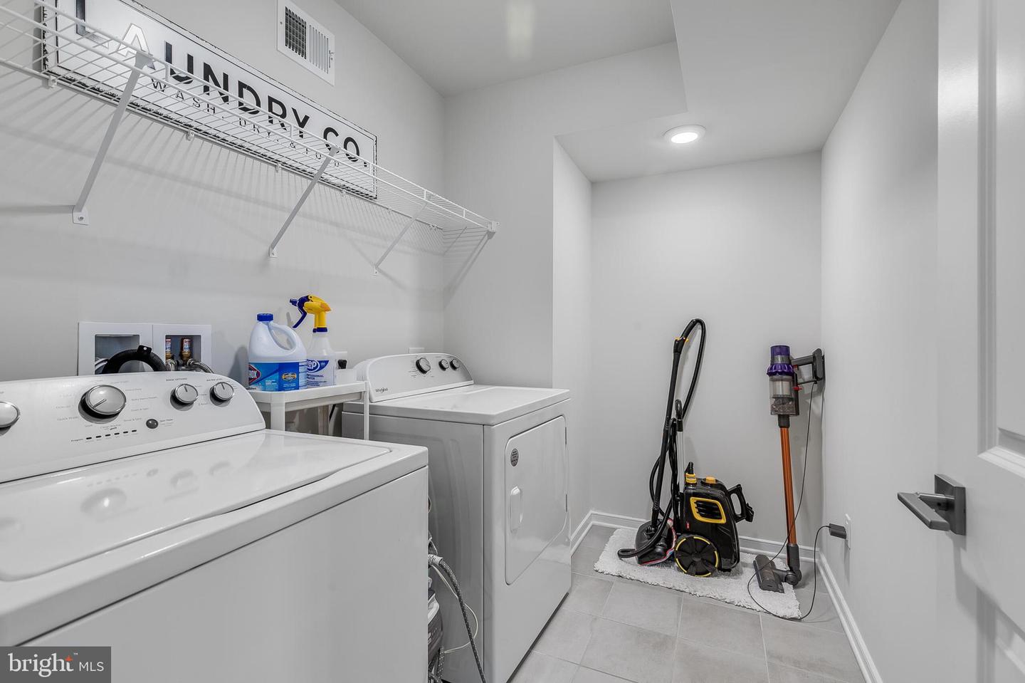 2603 Loganberry Dr