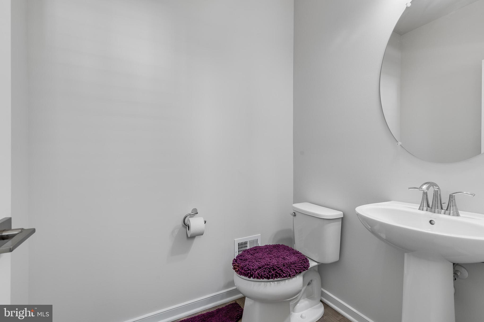 2603 Loganberry Dr