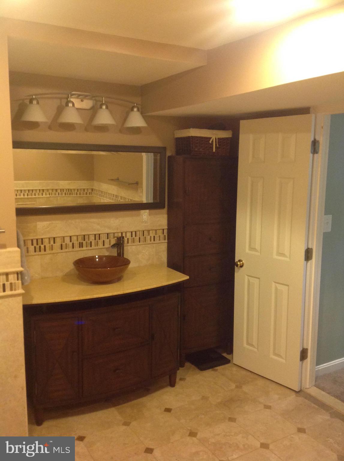 3412 RAMSGATE TERRACE