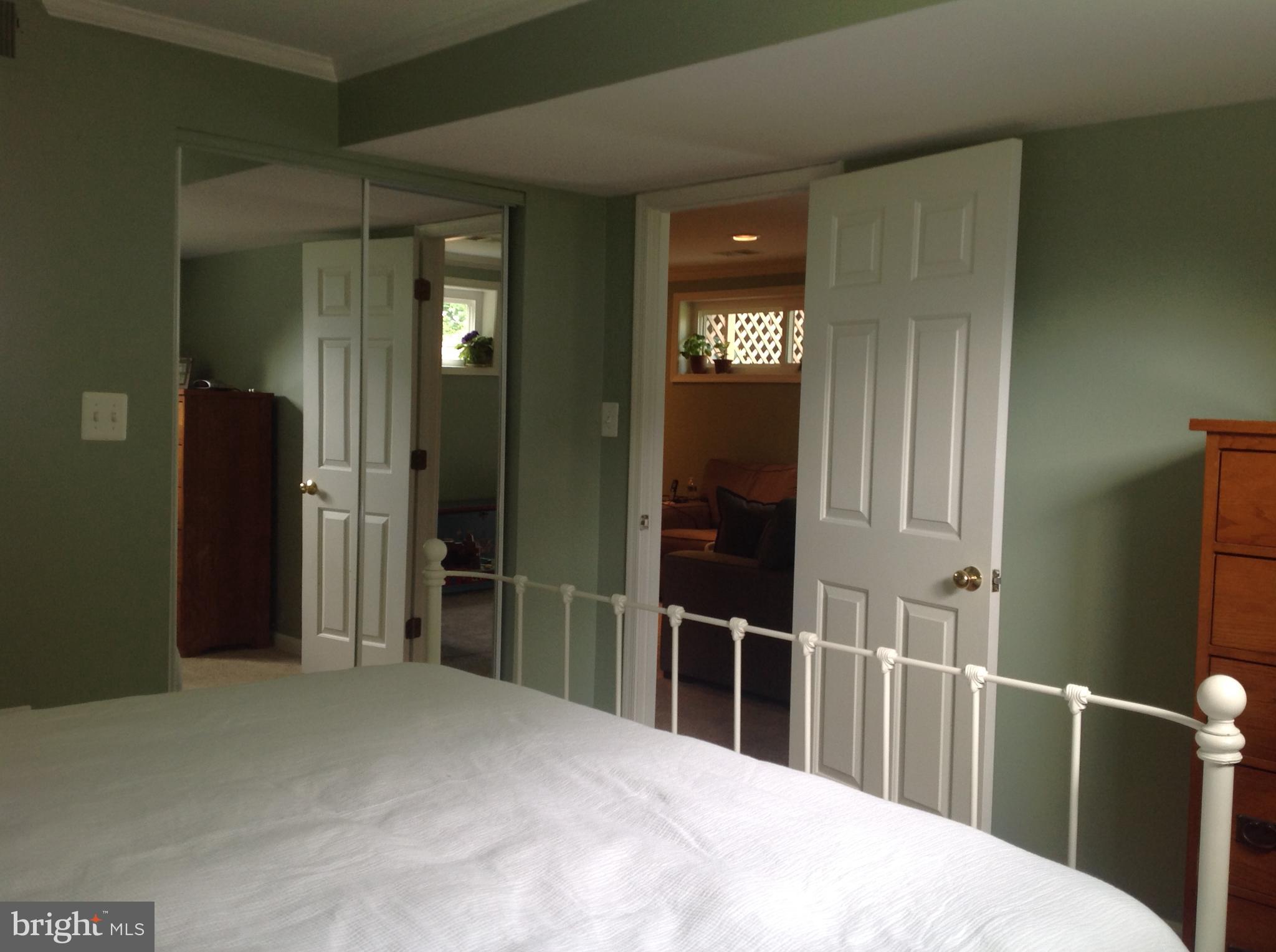 3412 RAMSGATE TERRACE