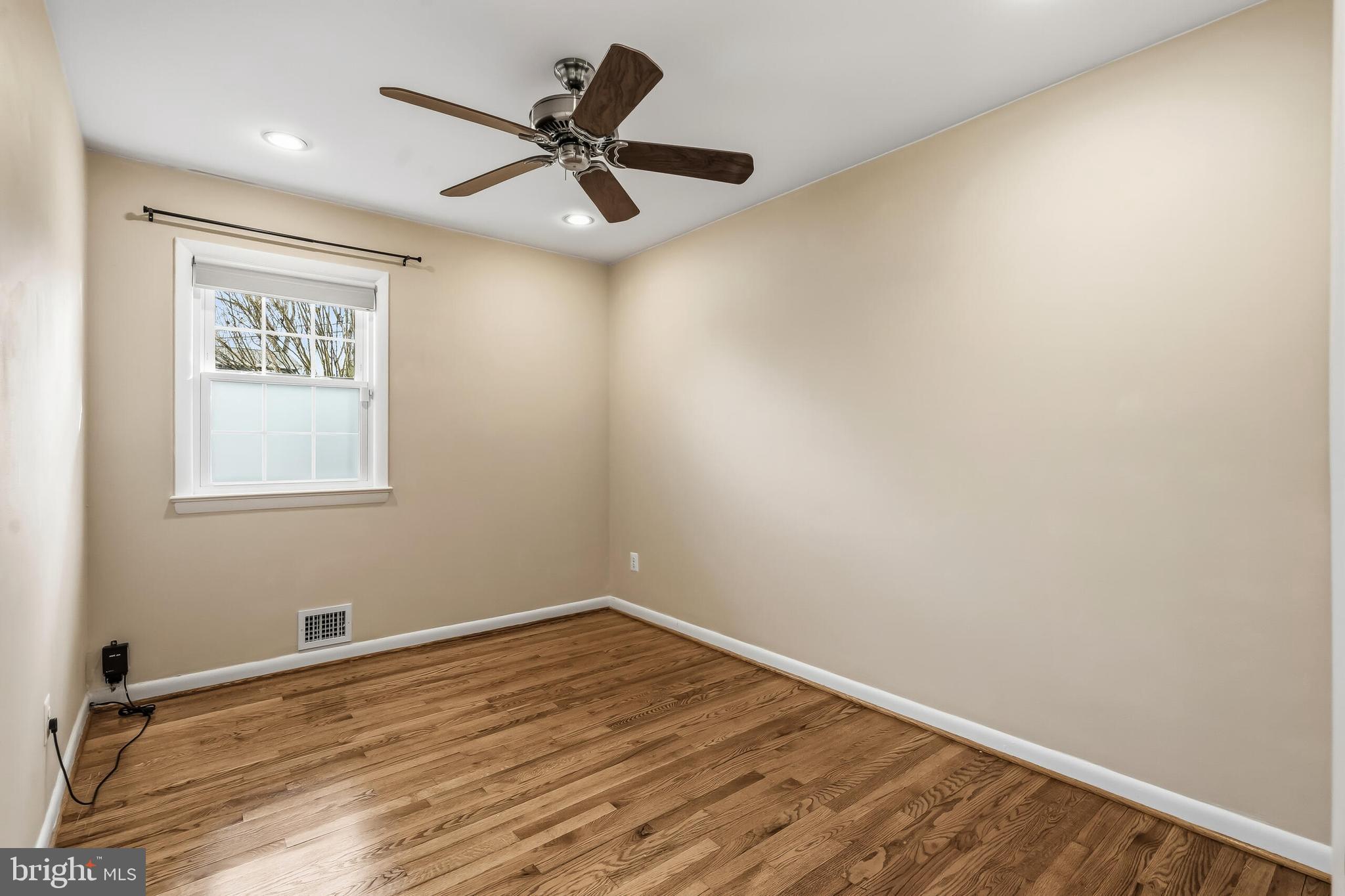 3412 RAMSGATE TERRACE