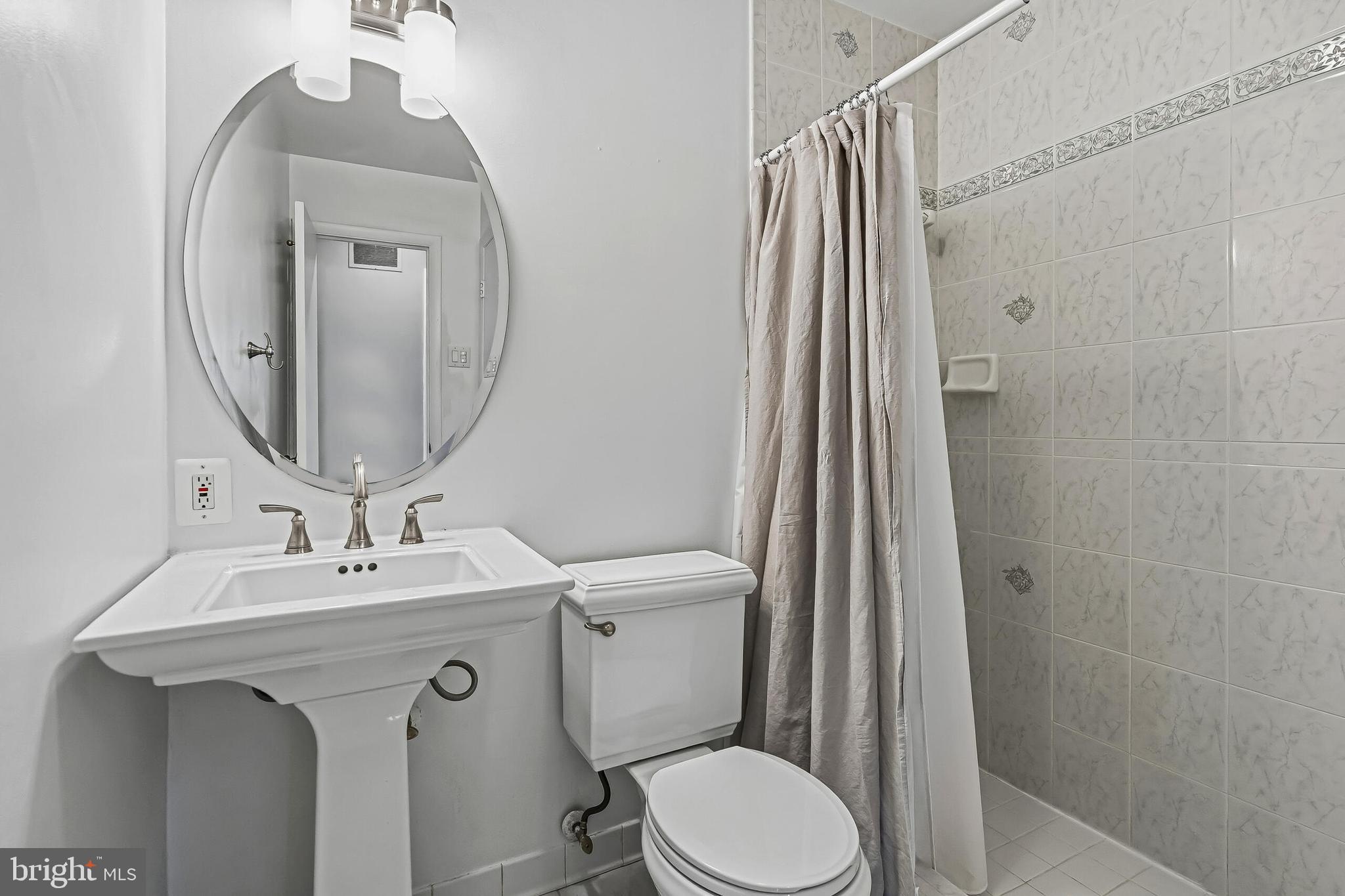 3412 RAMSGATE TERRACE