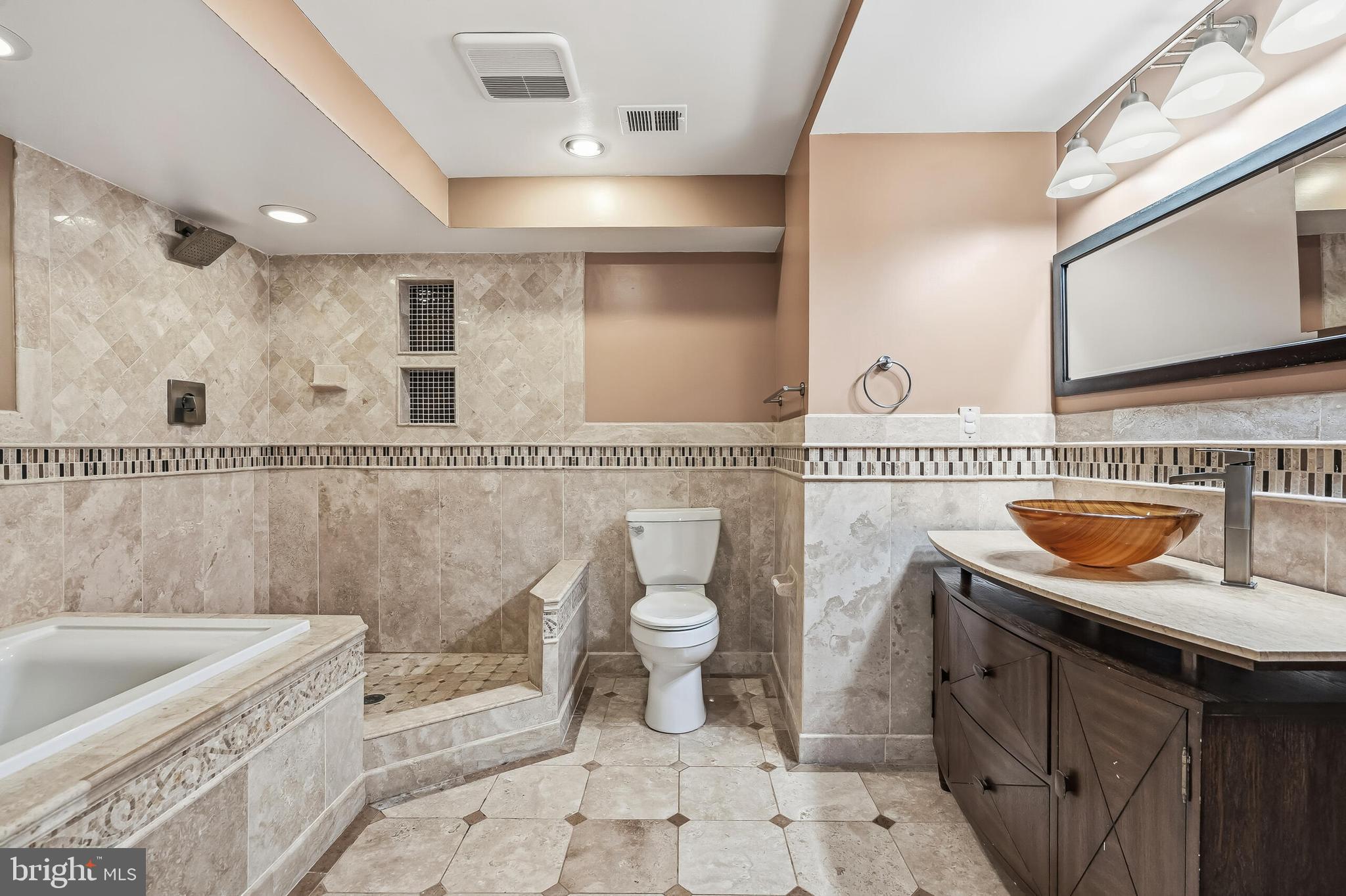 3412 RAMSGATE TERRACE