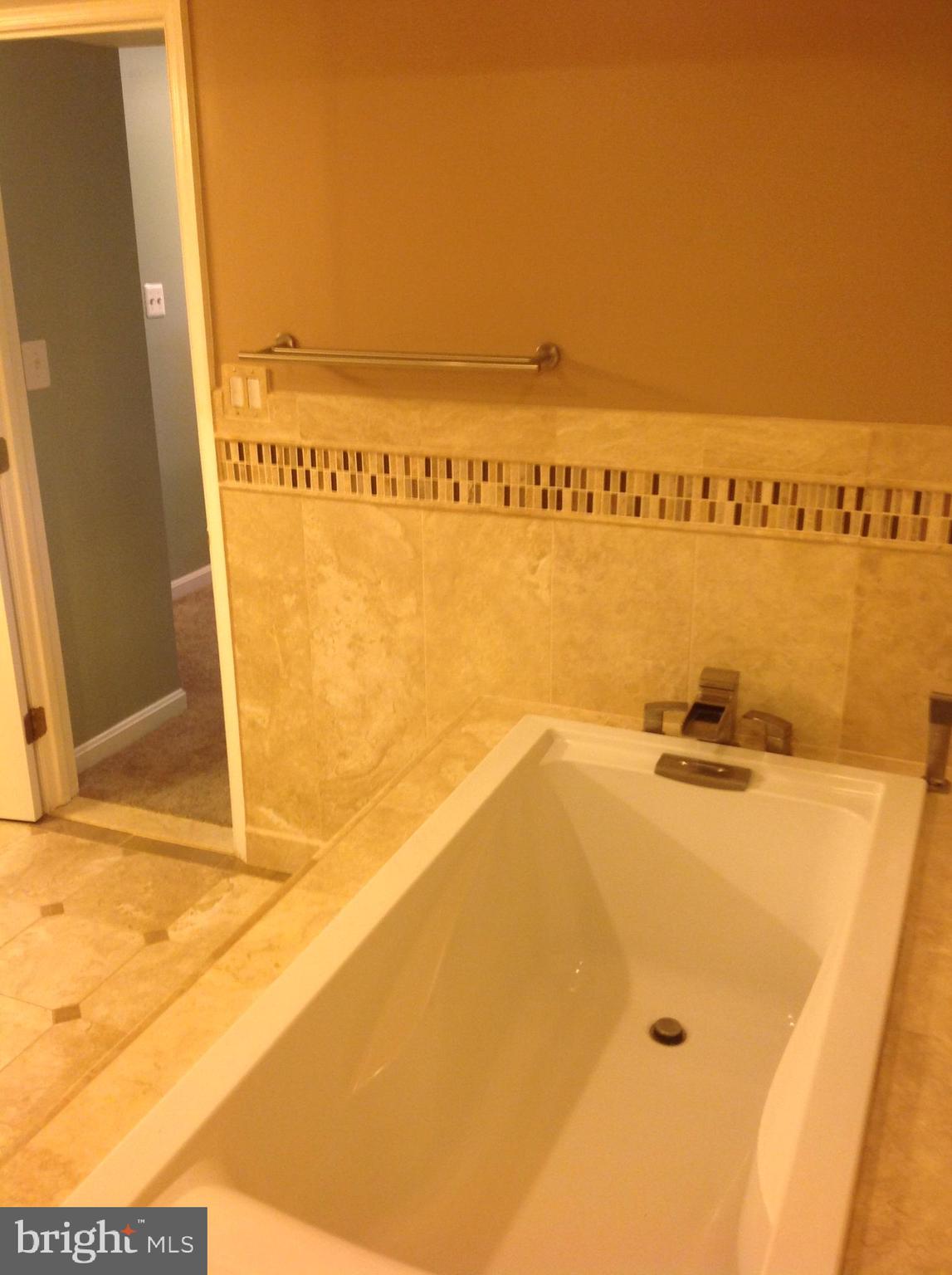 3412 RAMSGATE TERRACE