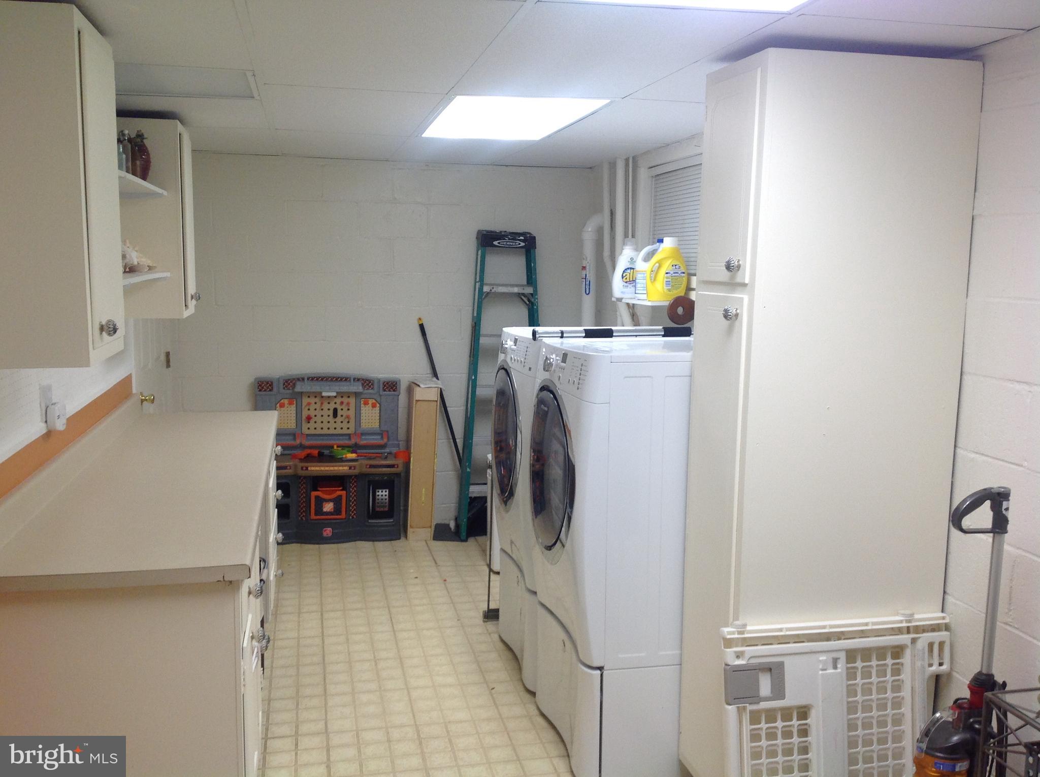 3412 RAMSGATE TERRACE