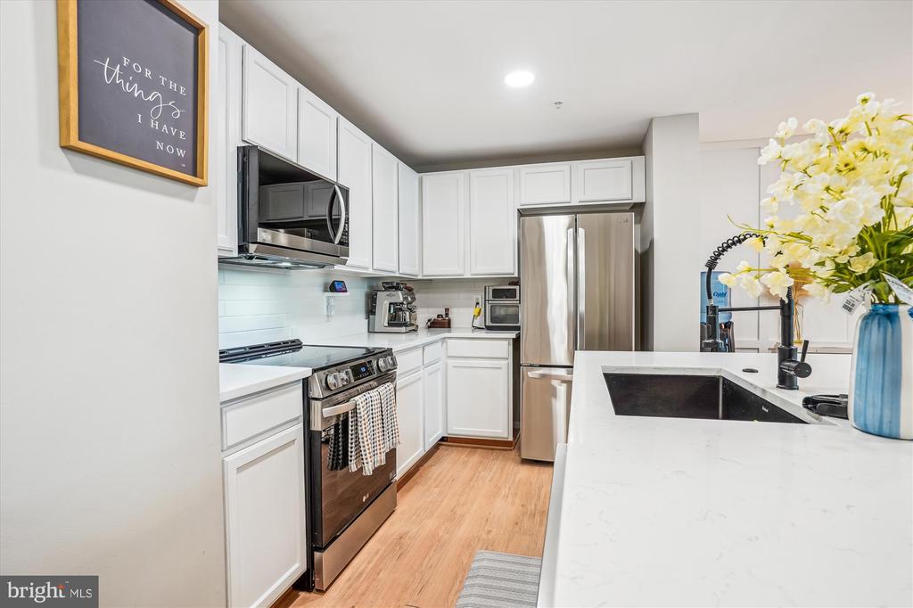 5045 Anchorstone Dr #5045