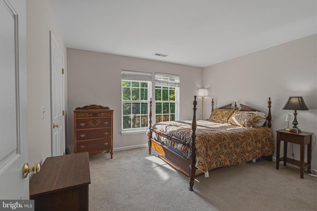 5933 COINER HOUSE PLACE