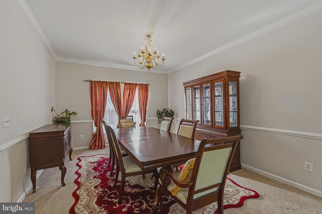 5933 COINER HOUSE PLACE