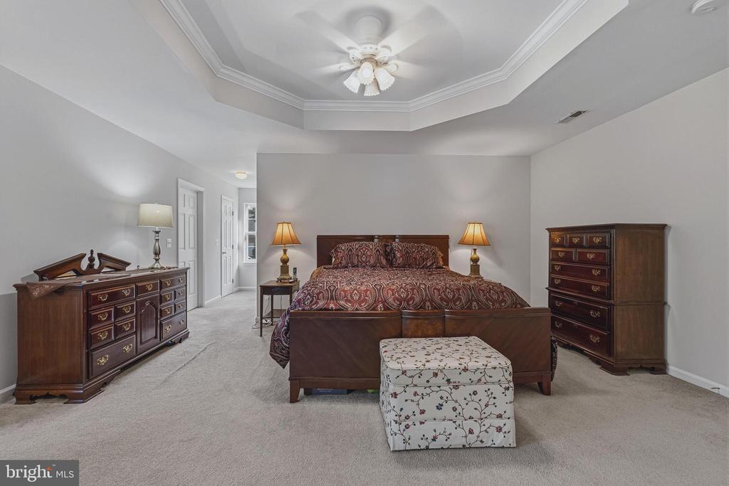 5933 COINER HOUSE PLACE