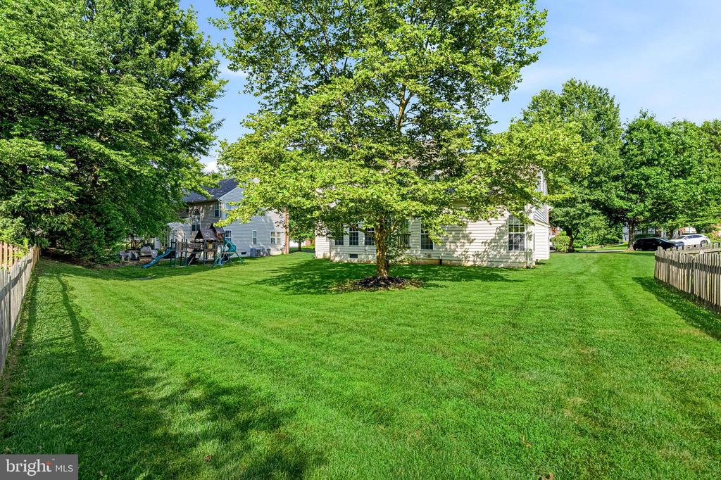 5933 COINER HOUSE PLACE