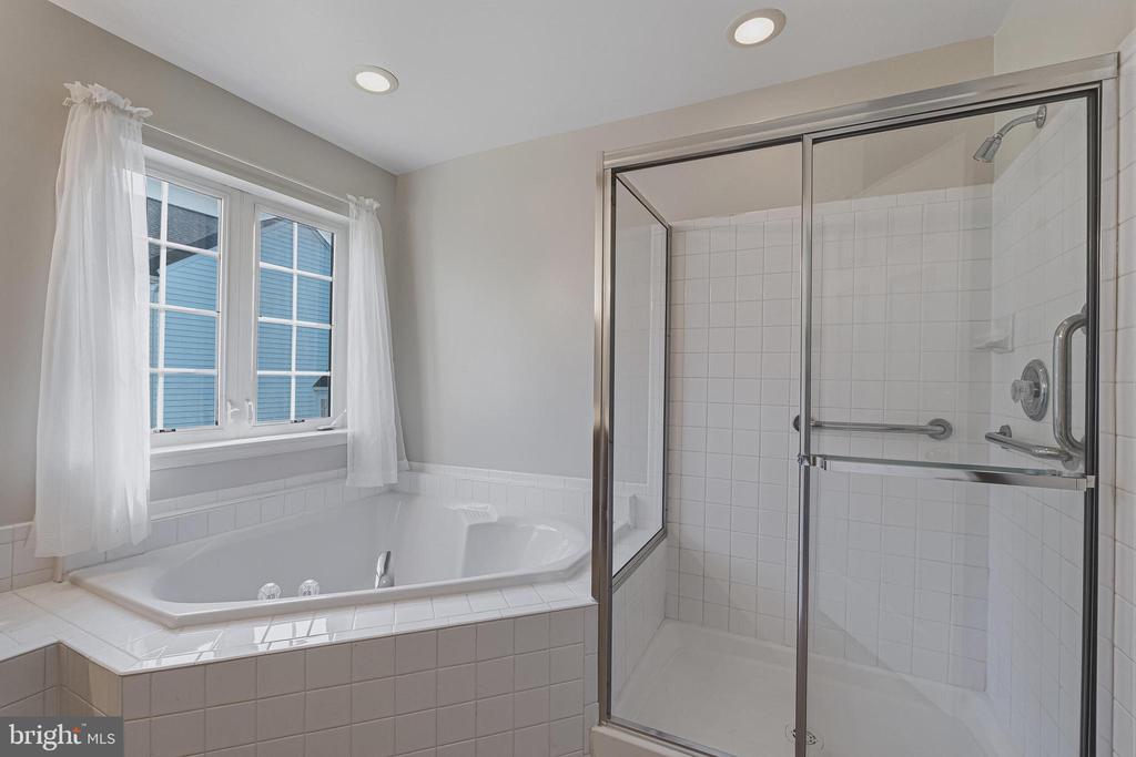 5933 COINER HOUSE PLACE