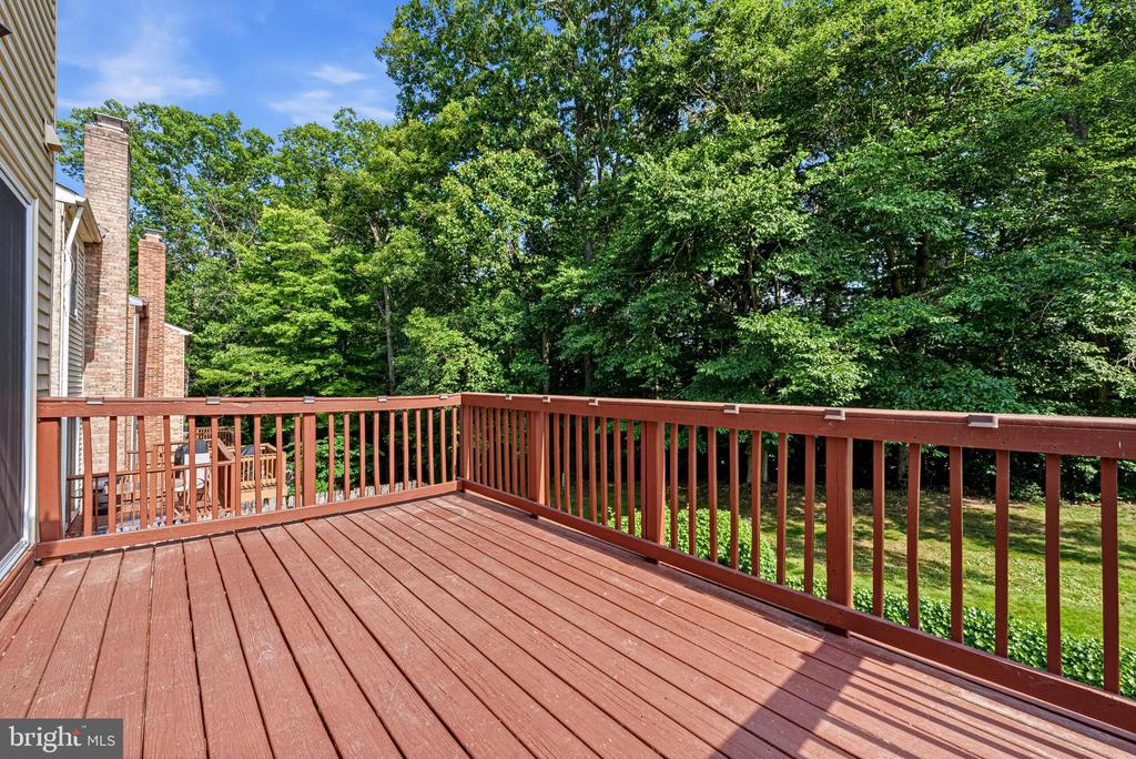 11323 CROMWELL COURT