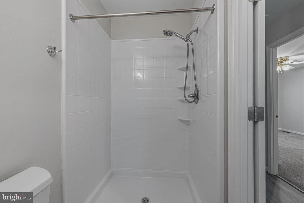 11323 CROMWELL COURT