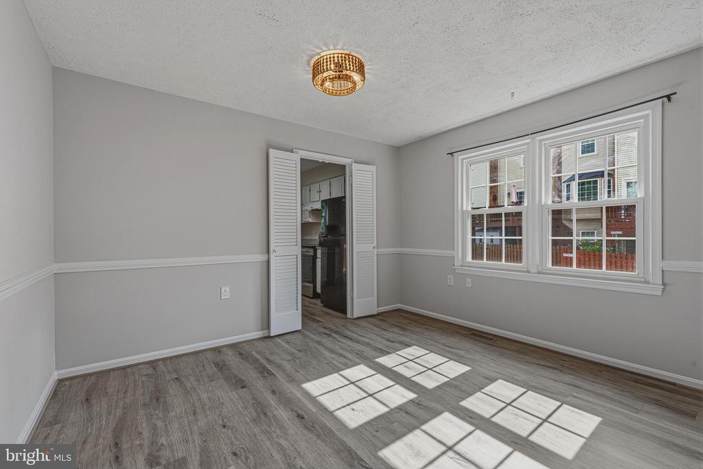 11323 CROMWELL COURT