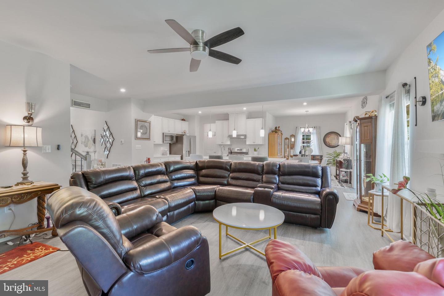 8903 Maple Run Dr