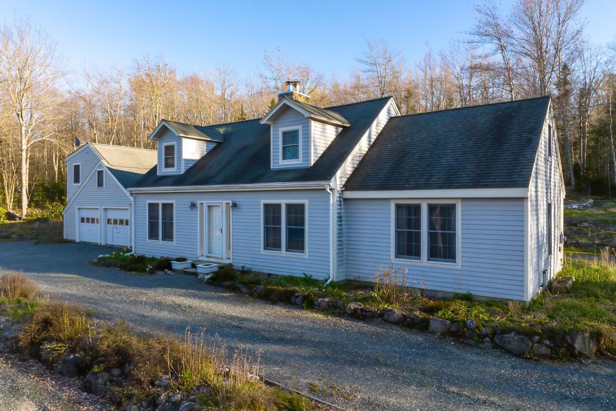31 Newbury Neck Road