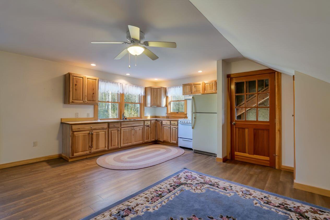 31 Newbury Neck Road