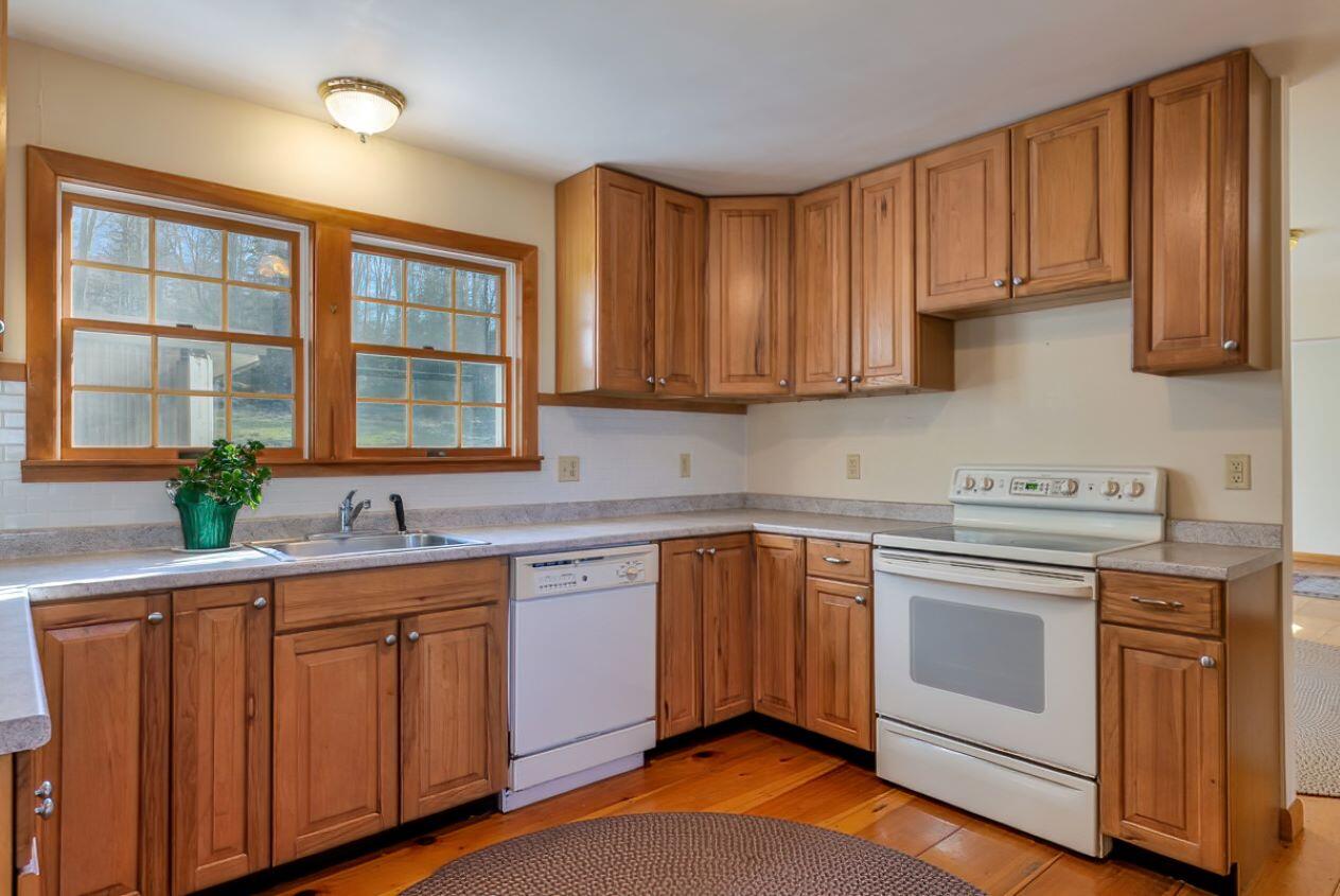 31 Newbury Neck Road