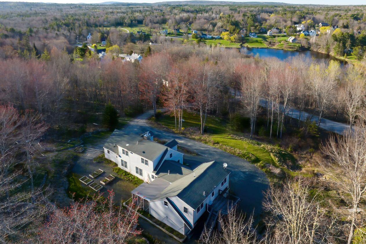 31 Newbury Neck Road