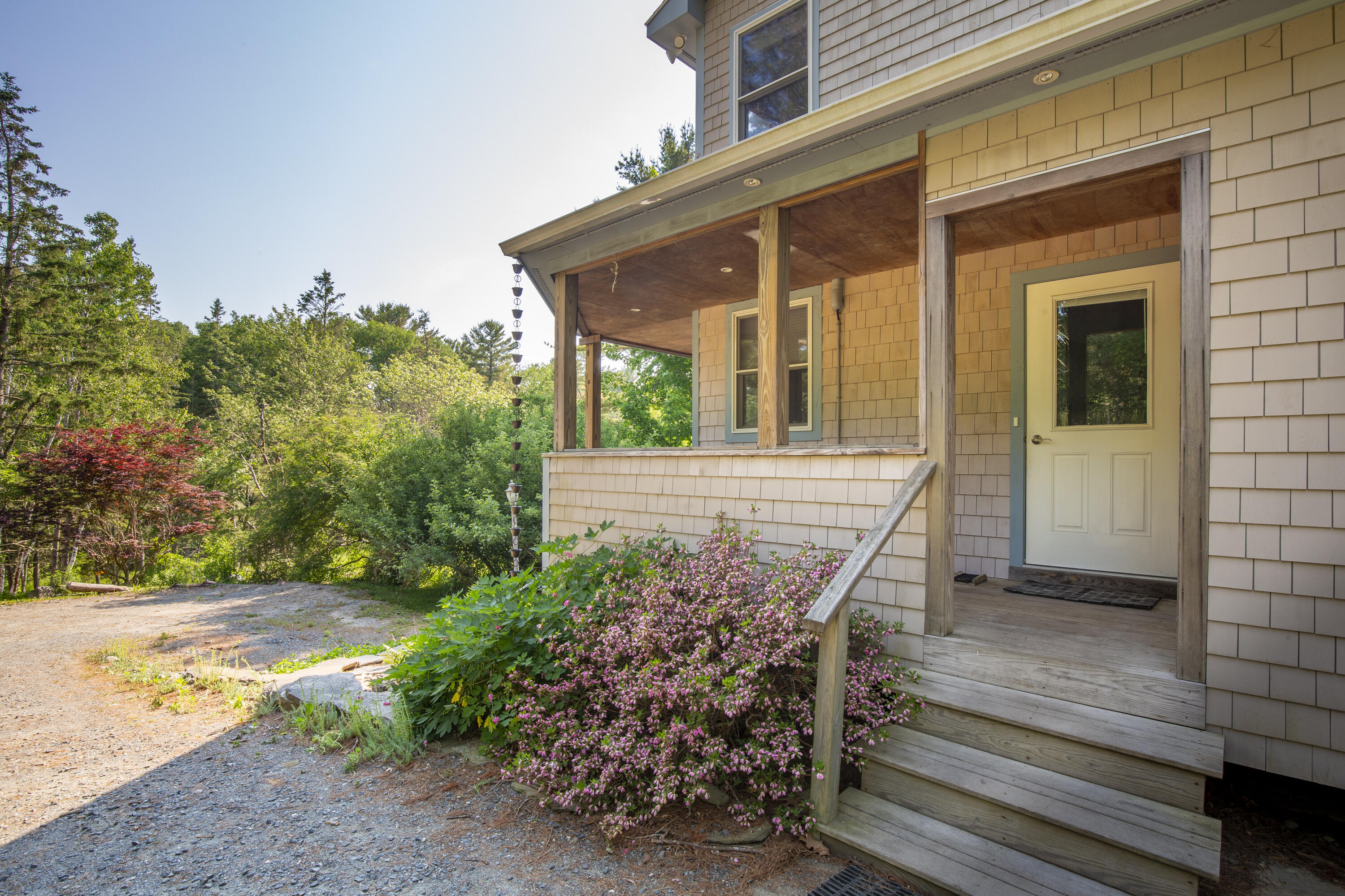 1051 Bayside Road