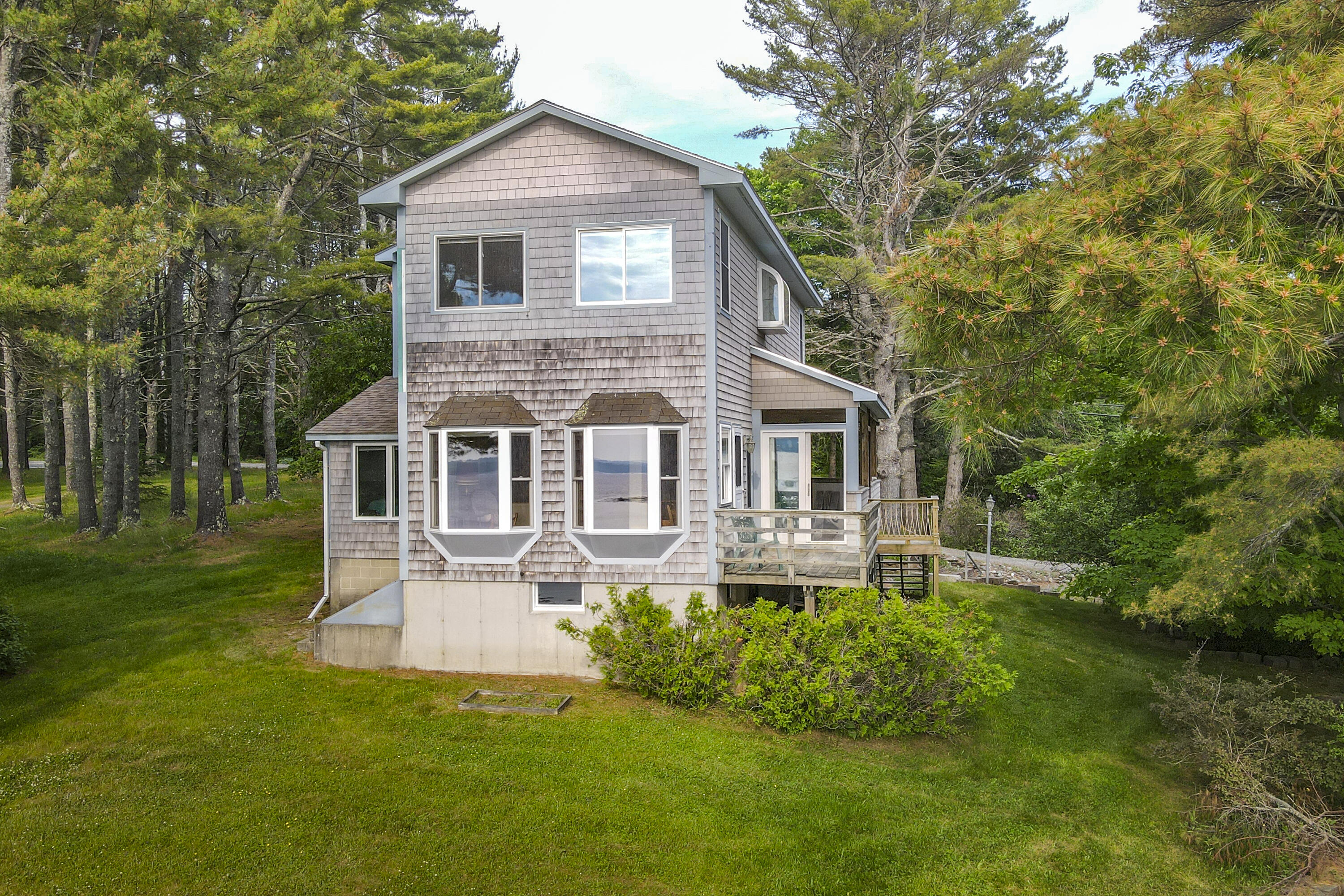 1051 Bayside Road