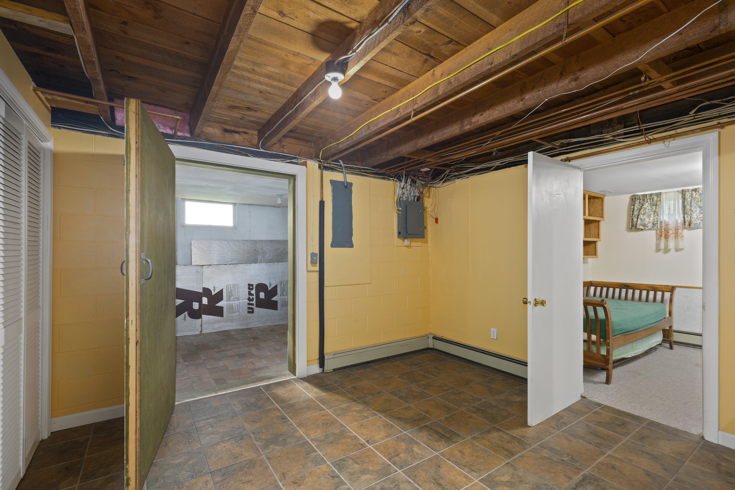 1051 Bayside Road