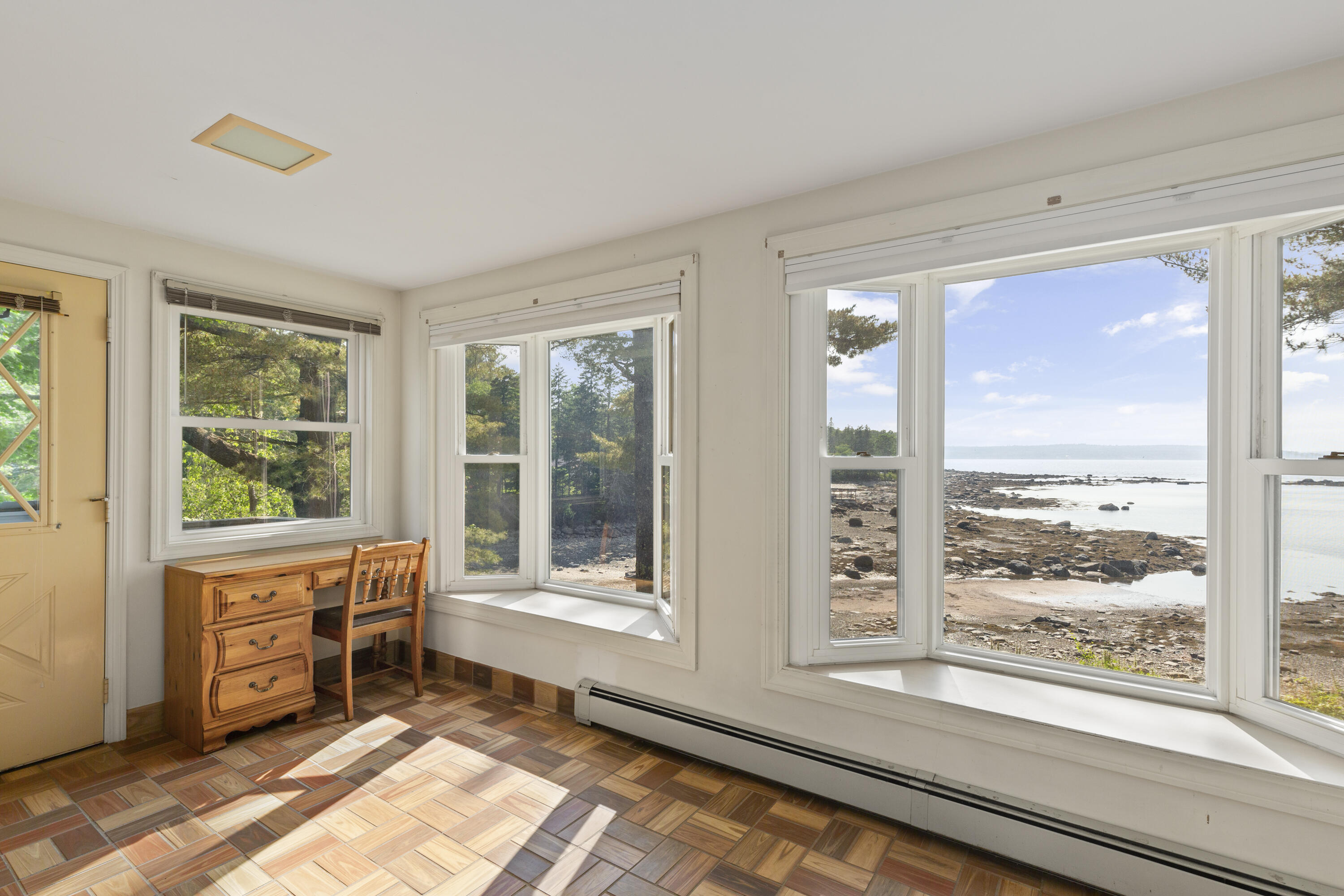 1051 Bayside Road