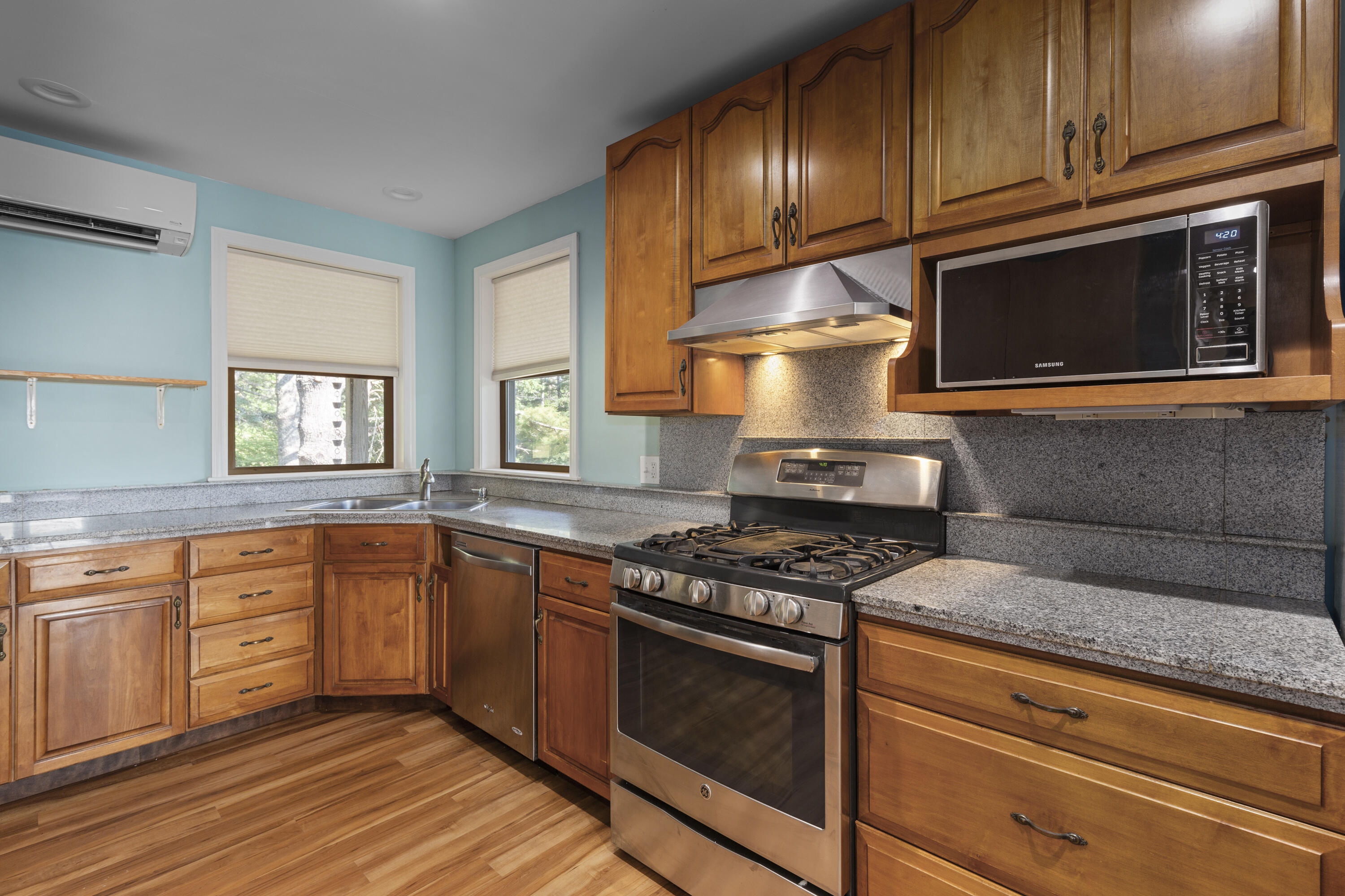 1051 Bayside Road